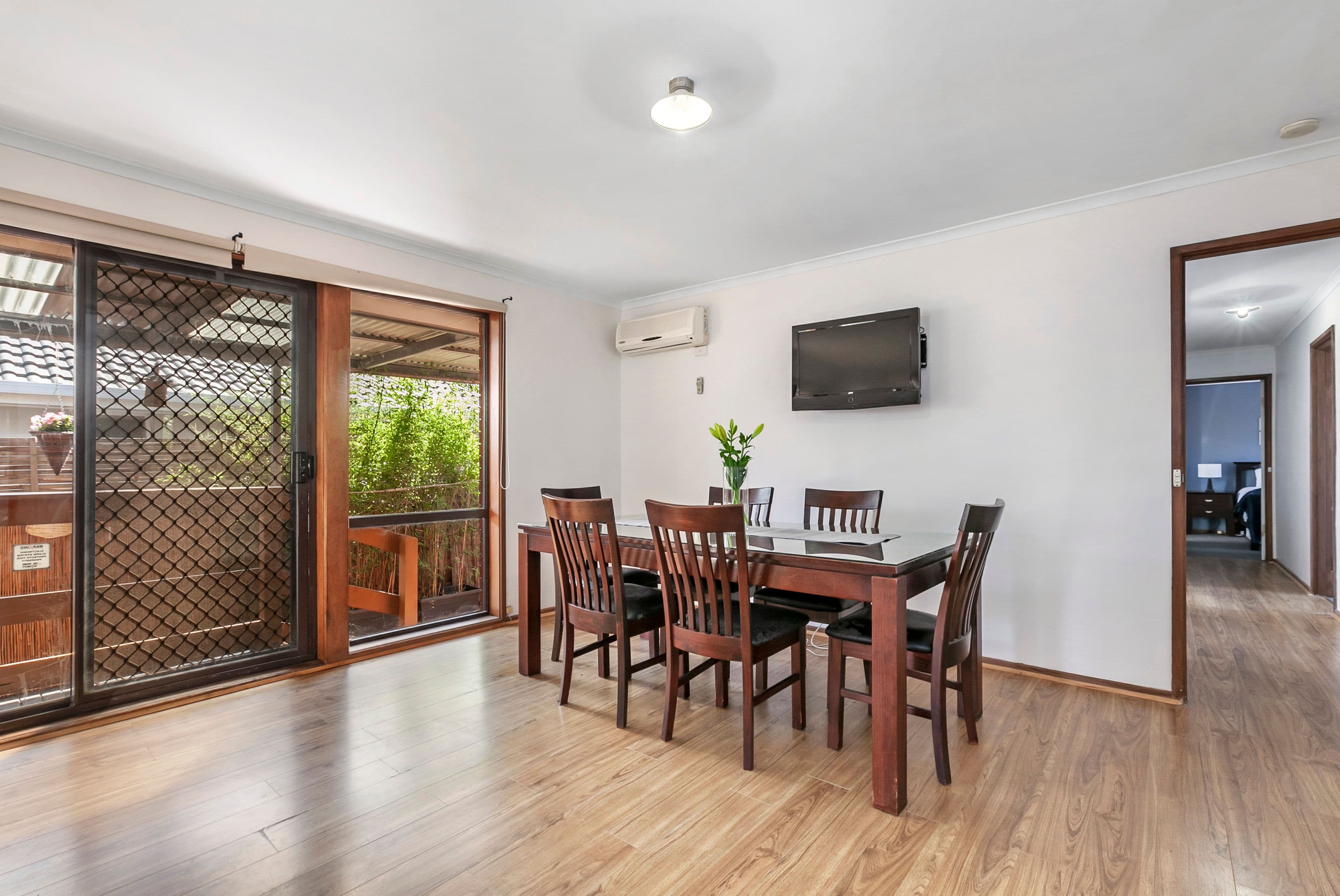 15 Chestnut Road, Mill Park VIC 3082, Mill Park - Thumbnail 4