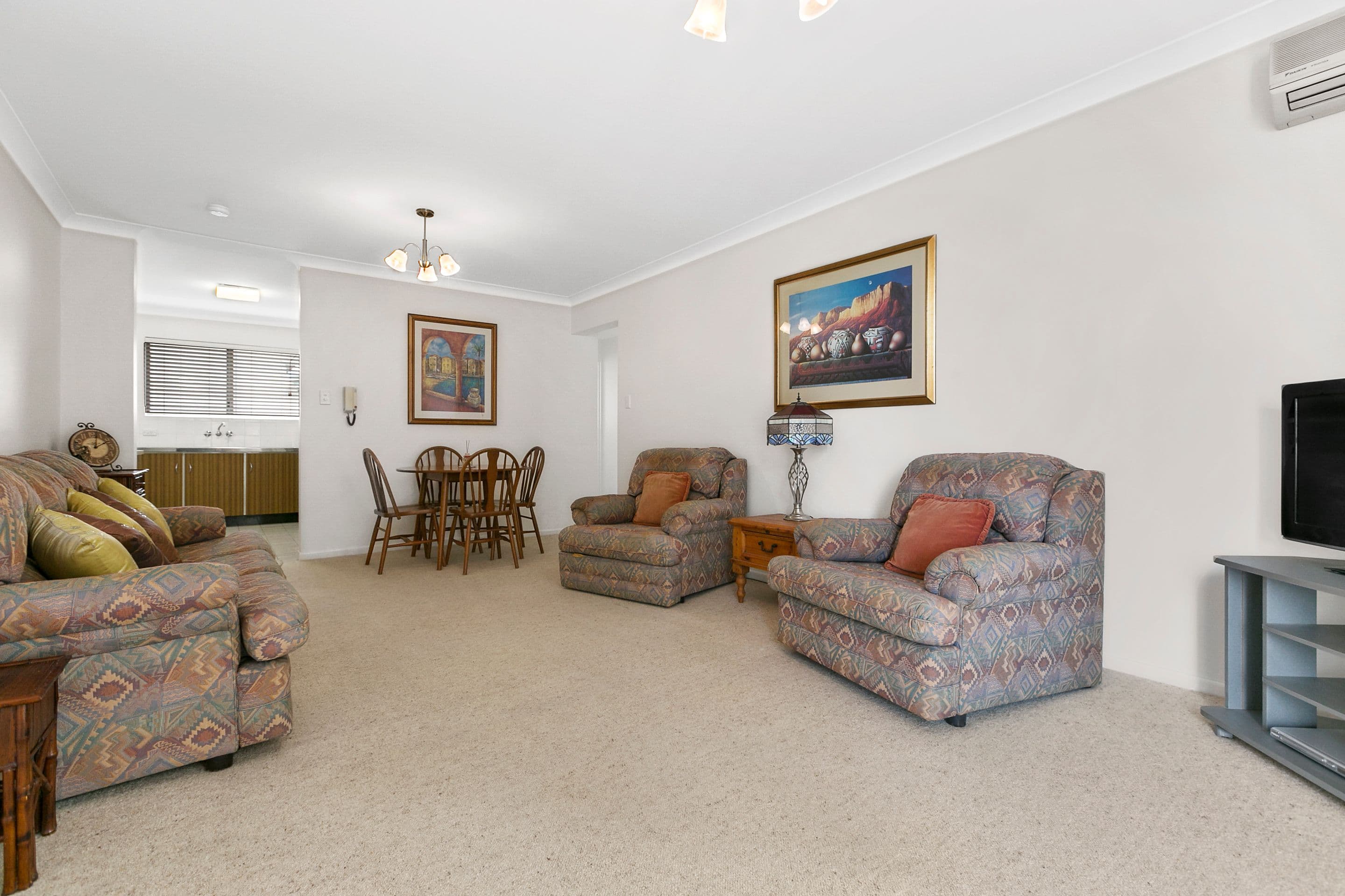 19 Olive Street, Morningside QLD 4170, Morningside - Thumbnail 2