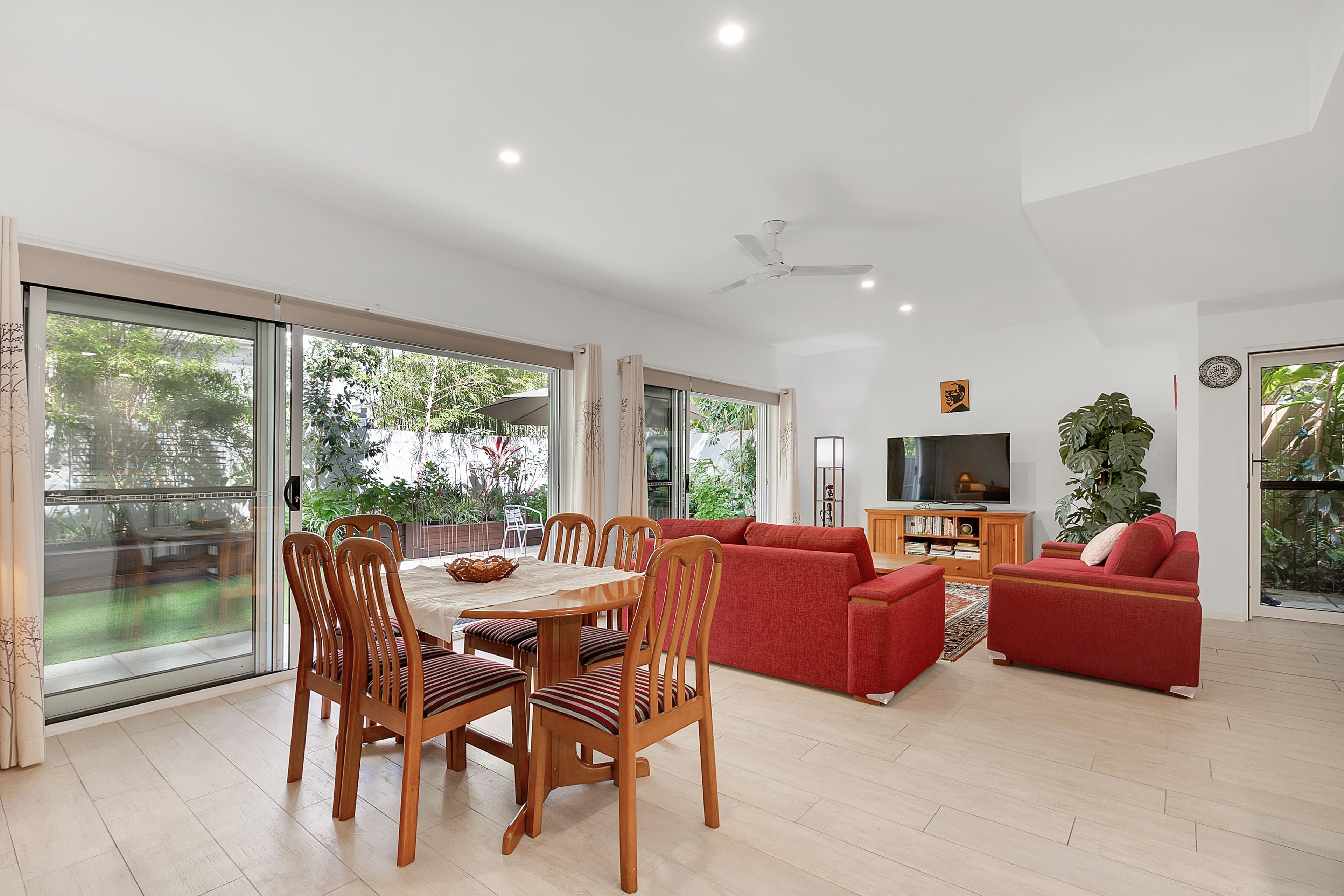 15 VERNON Street, Nundah QLD 4012, Nundah - Thumbnail 2
