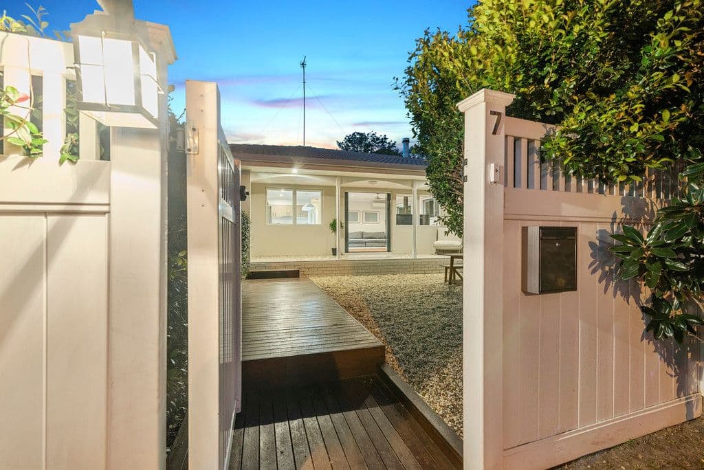 7 Celebes Avenue, Palm Beach QLD 4221, Palm Beach - Thumbnail 4