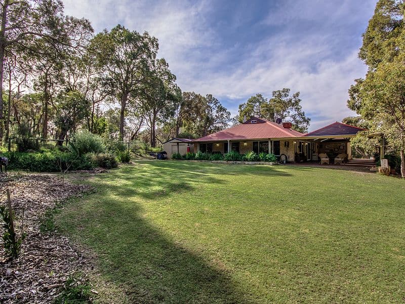17 Wheelwright Gardens, Wellard WA 6170, Wellard - Thumbnail 2