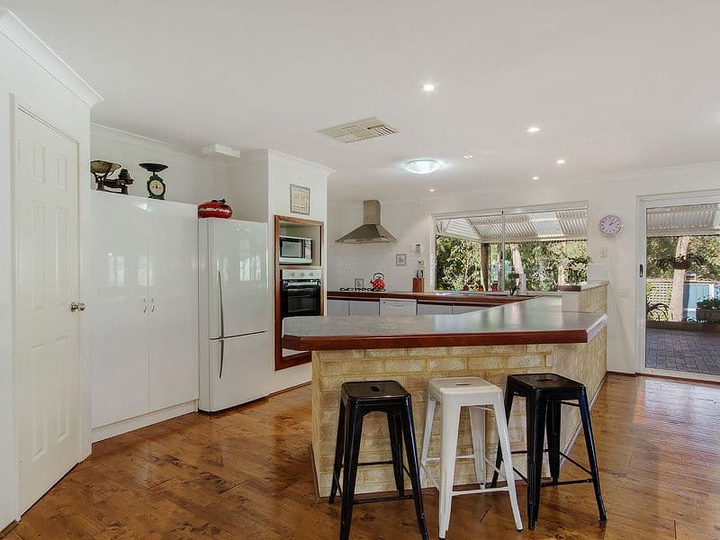 17 Wheelwright Gardens, Wellard WA 6170, Wellard - Thumbnail 7