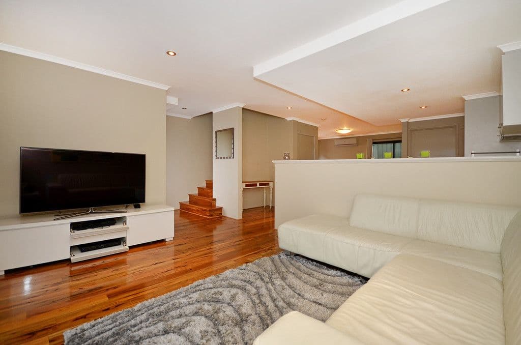 46 Hollins Bend, MADELEY WA 6065, Madeley - Thumbnail 3