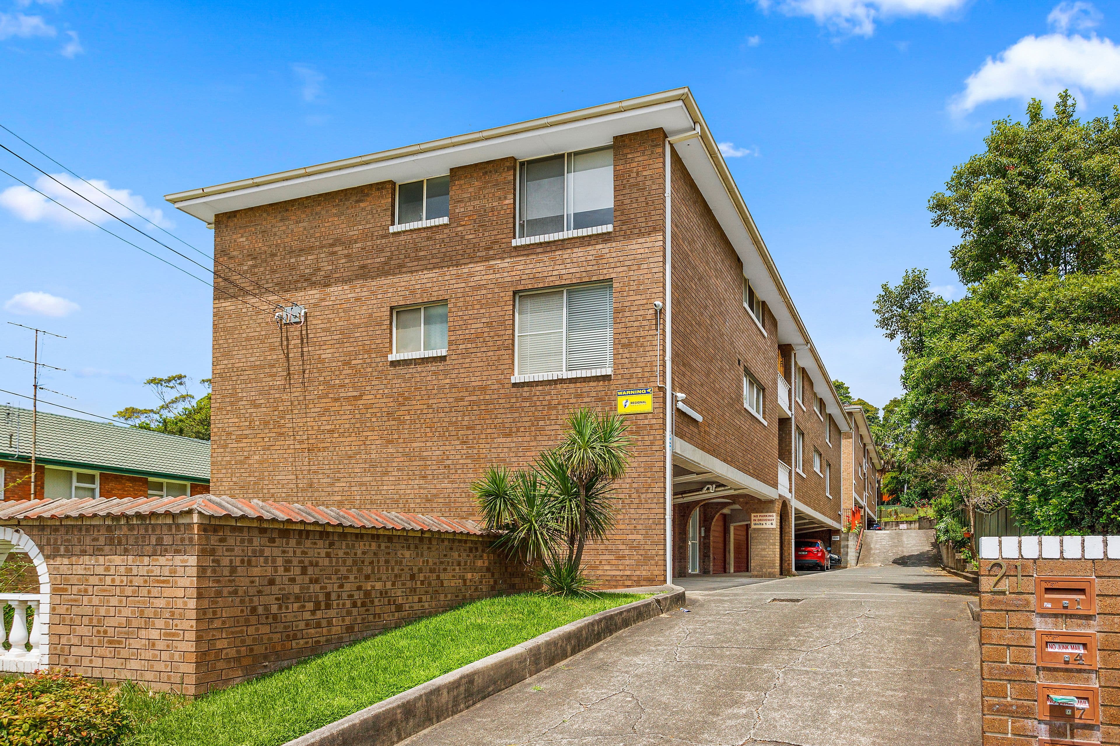 21 Heaslip Street, Coniston NSW 2500, Coniston - Image 1