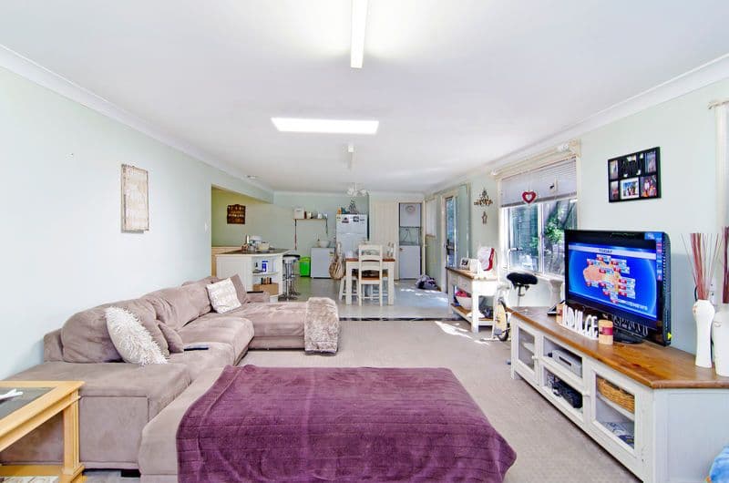 23 Celebes Avenue, PALM BEACH QLD 4221, Palm Beach - Thumbnail 3