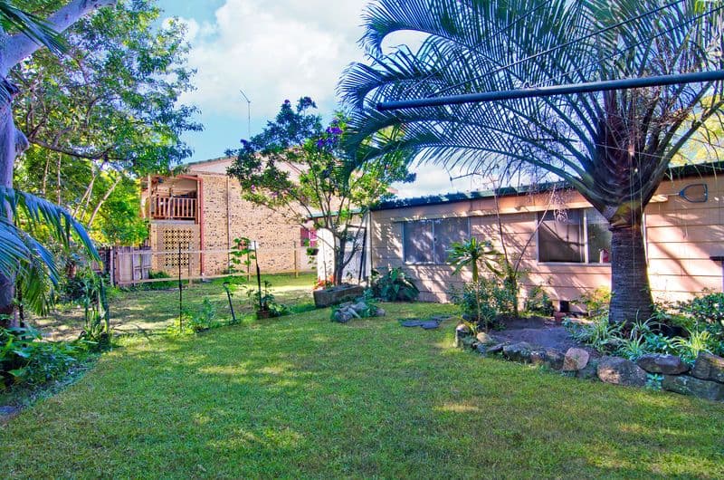 23 Celebes Avenue, PALM BEACH QLD 4221, Palm Beach - Thumbnail 5