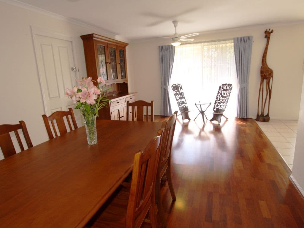 33 Kirralee Crescent, UPPER KEDRON QLD 4055, Upper Kedron - Thumbnail 3