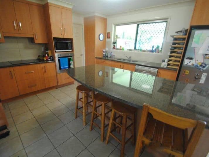 2 Gum Street, Barcaldine QLD 4725, Barcaldine - Thumbnail 2