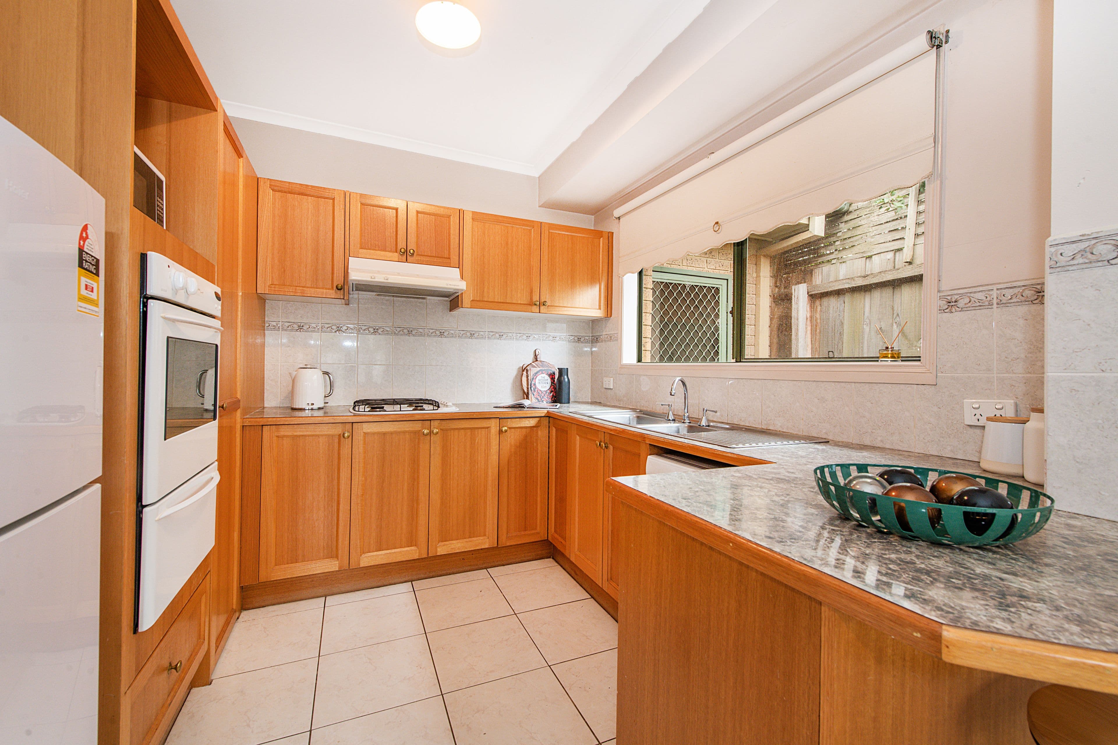 17 Wartook Way, Rowville VIC 3178, Rowville - Thumbnail 2