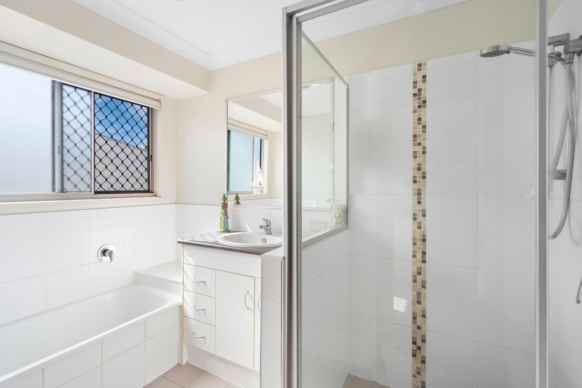 76 Outlook Drive, Waterford QLD 4133, Waterford - Thumbnail 7