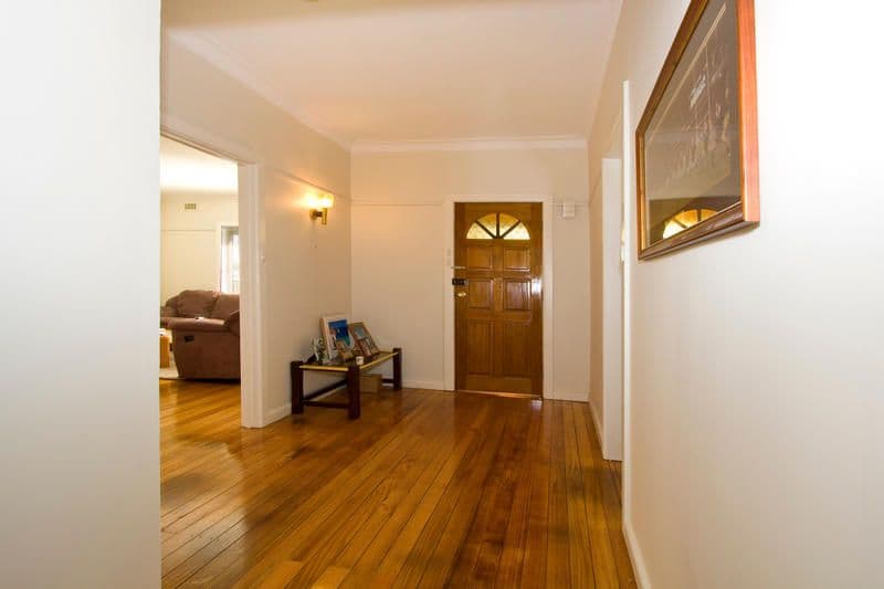 10 Mackie Road, BENTLEIGH EAST VIC 3165, Bentleigh East - Thumbnail 4