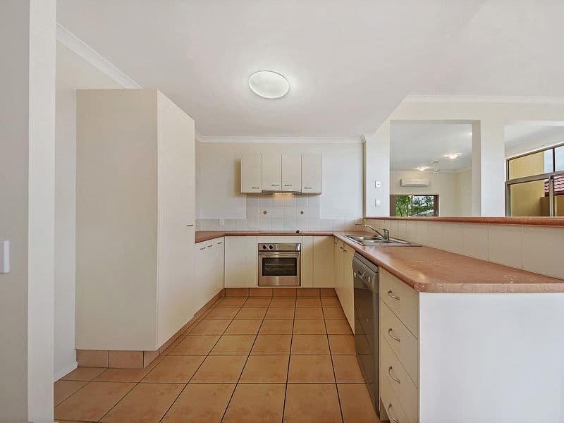 2 Hillbrook Place, VARSITY LAKES QLD 4227, Varsity Lakes - Thumbnail 2