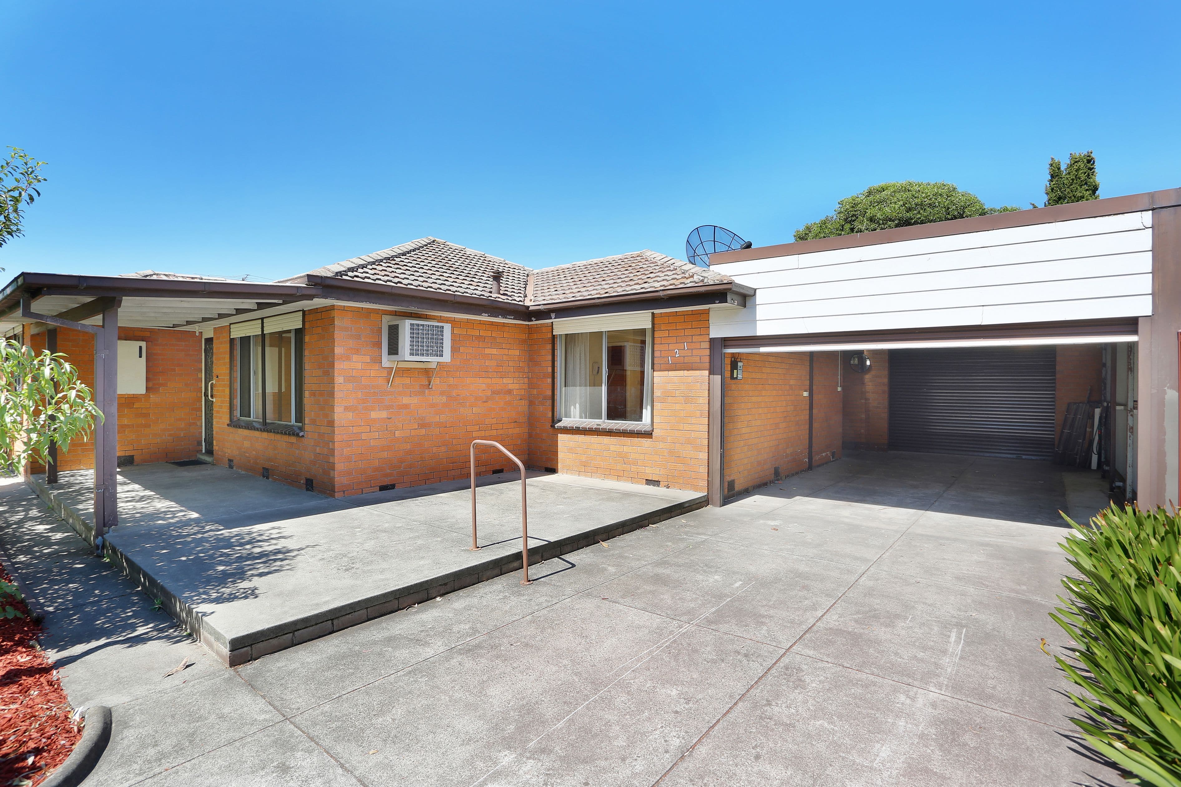 121 Alexander Avenue, Thomastown VIC 3074, Thomastown - Image 1