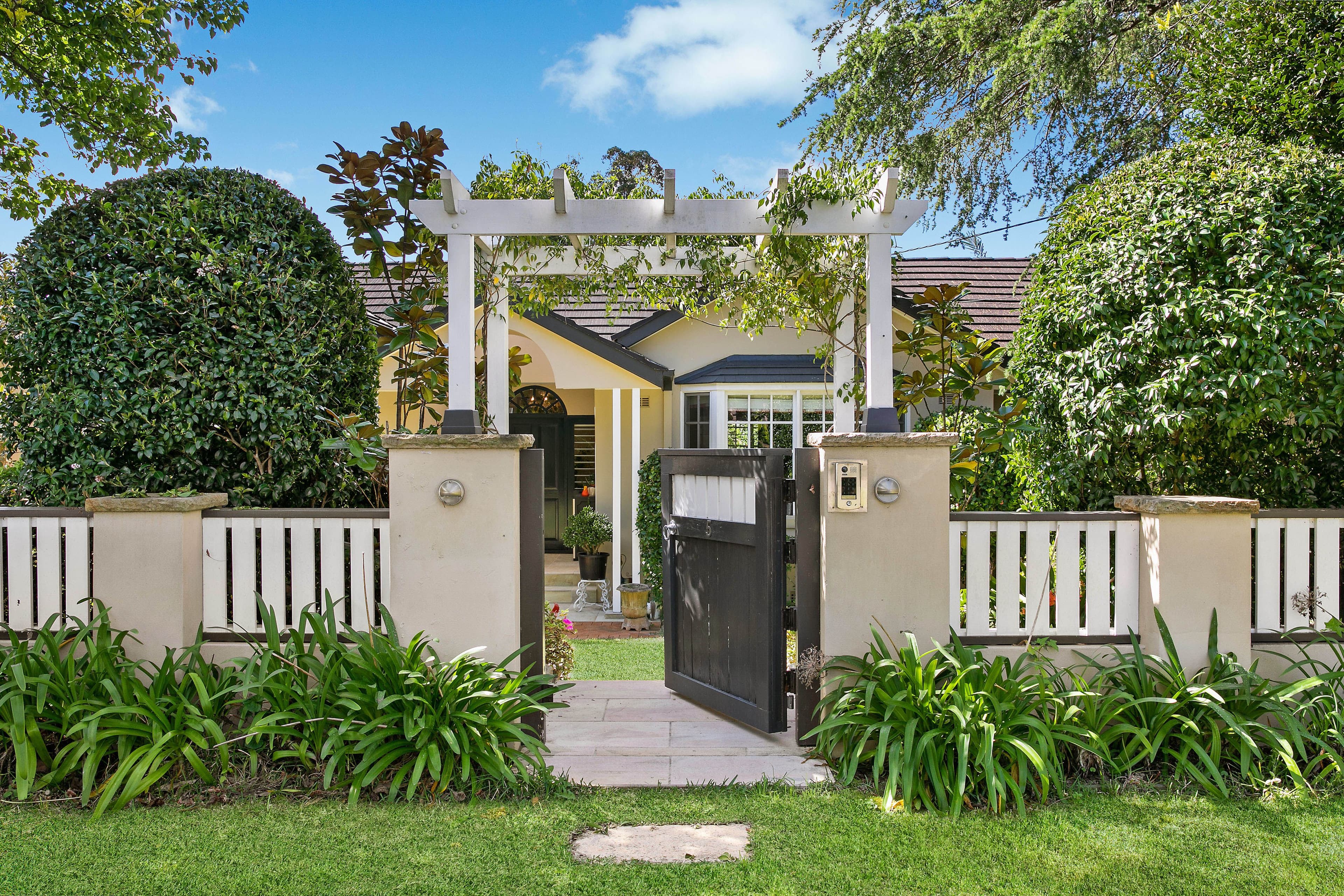 5 Bimburra Avenue, St Ives - Image 1