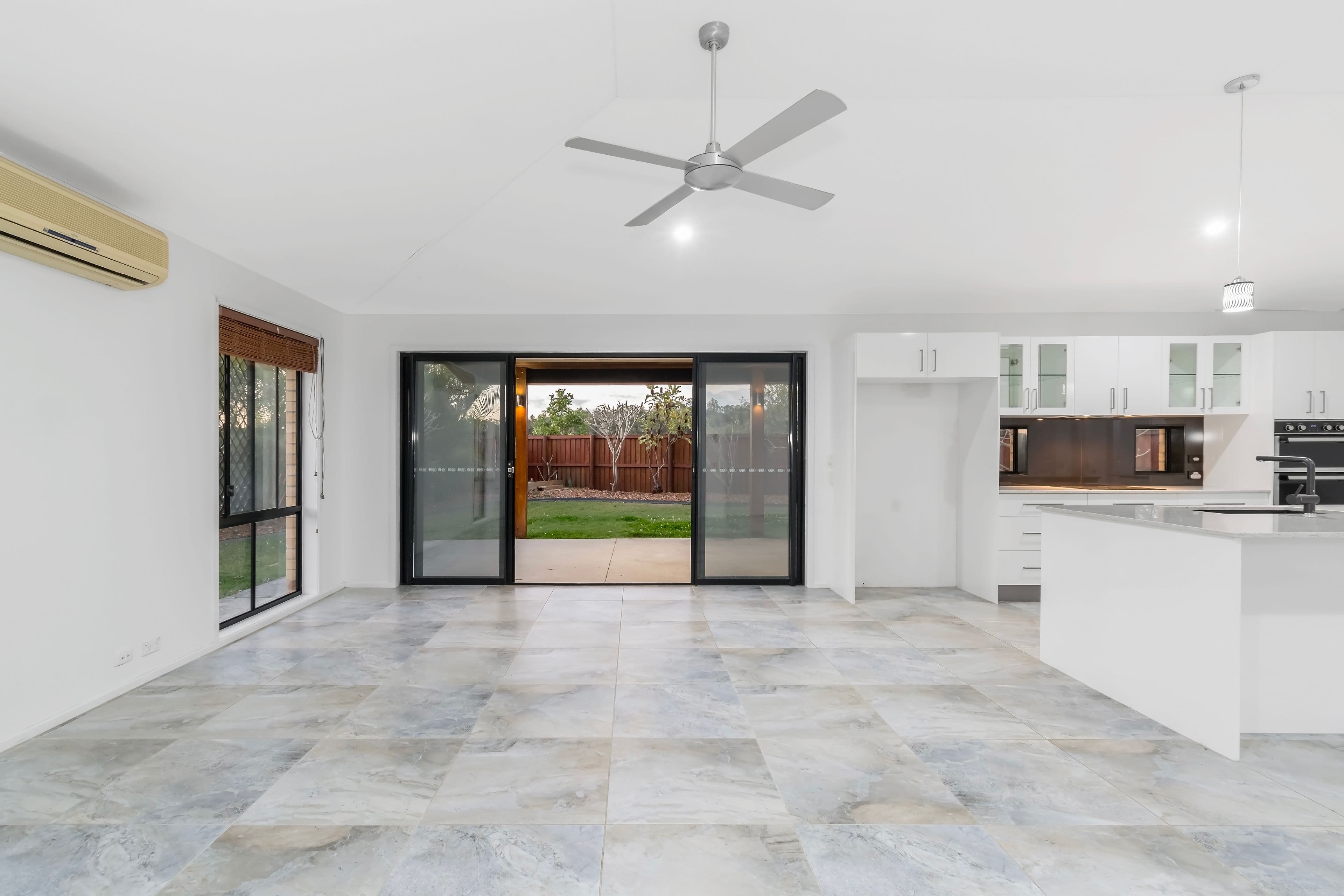 30 Buffalo Crescent, Pacific Pines QLD 4211, Pacific Pines - Thumbnail 7