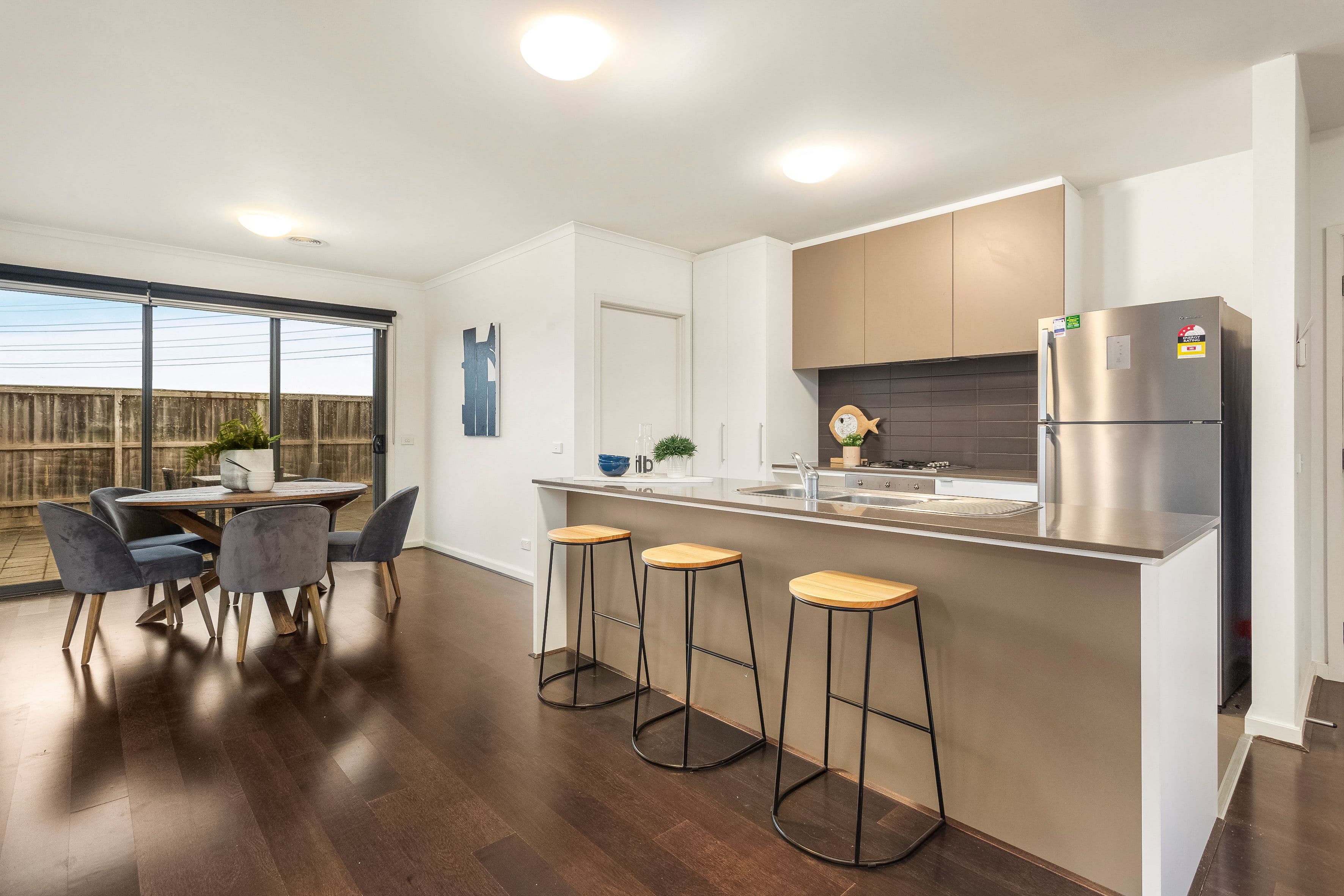 7 Molesworth Drive, Mulgrave VIC 3170, Mulgrave - Thumbnail 2