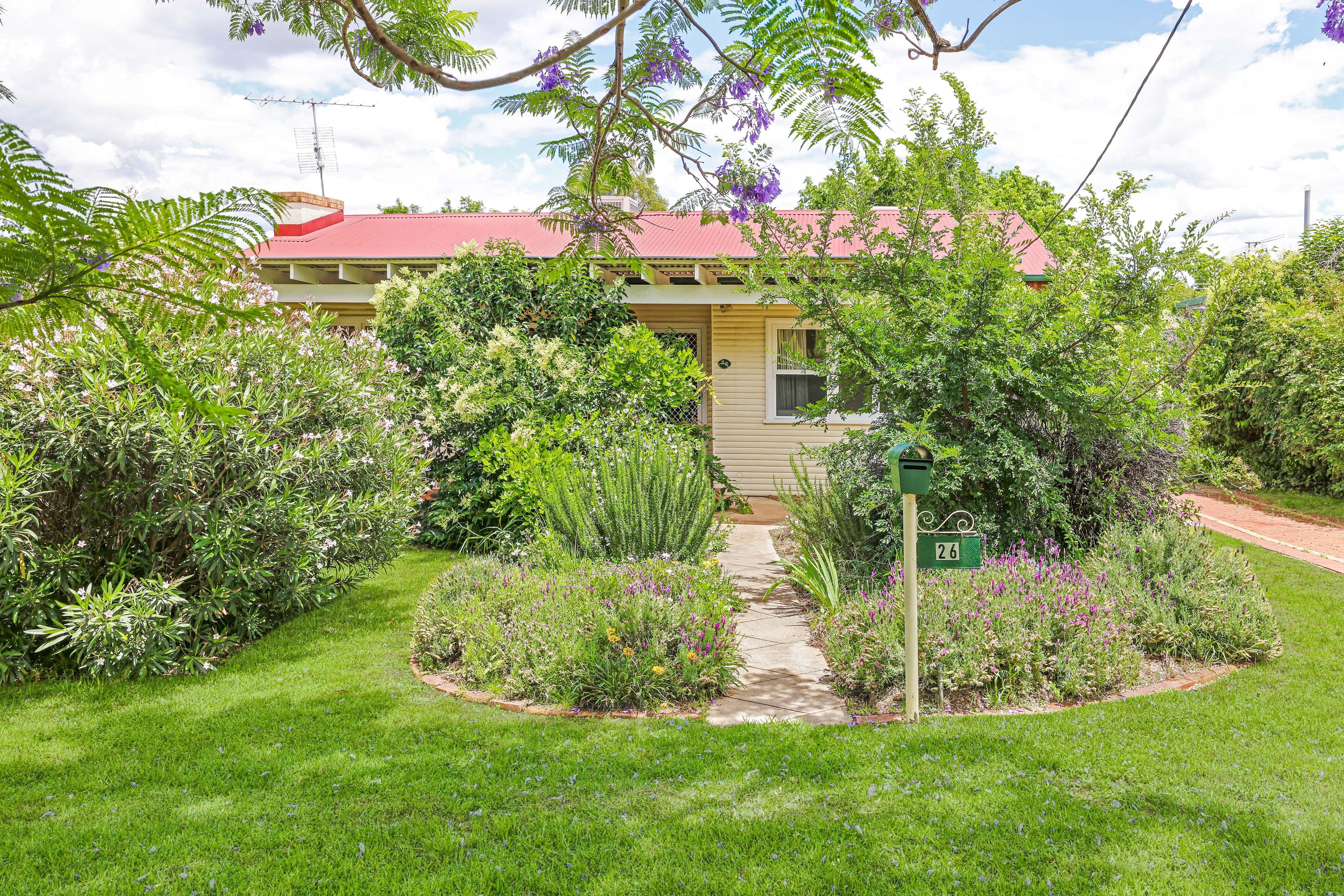 26 Hall Street, Tamworth NSW 2340, Tamworth - Image 1