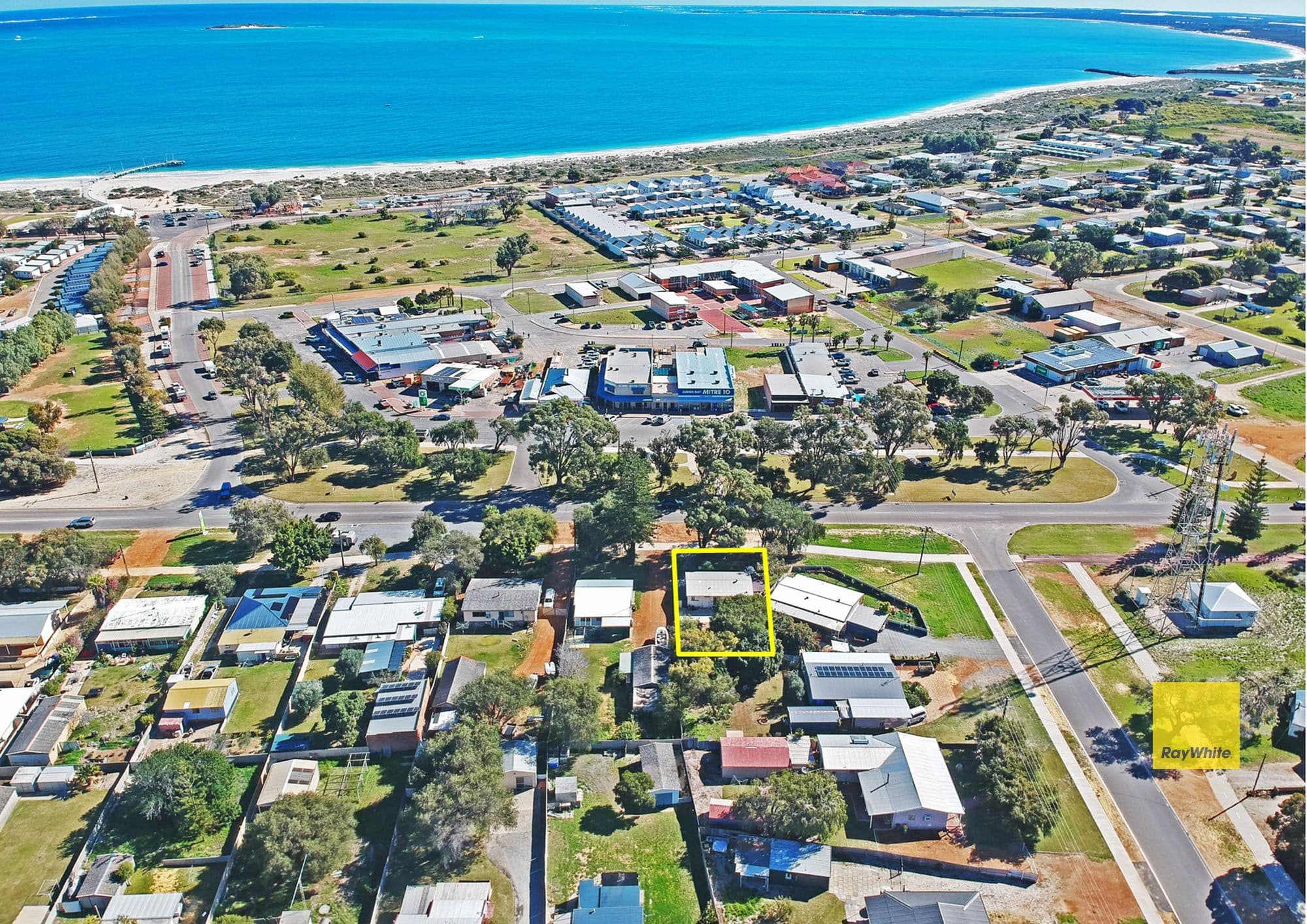 Unit 1, 37 Bashford Street, Jurien Bay WA 6516, Jurien Bay - Thumbnail 2