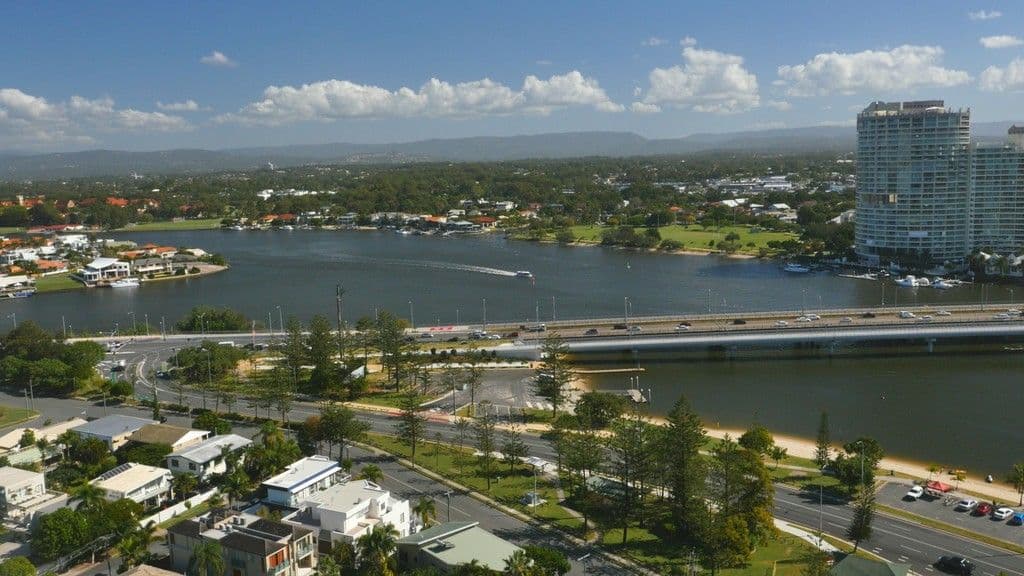 29 Hughes Avenue, Main Beach QLD 4217, Main Beach - Thumbnail 5