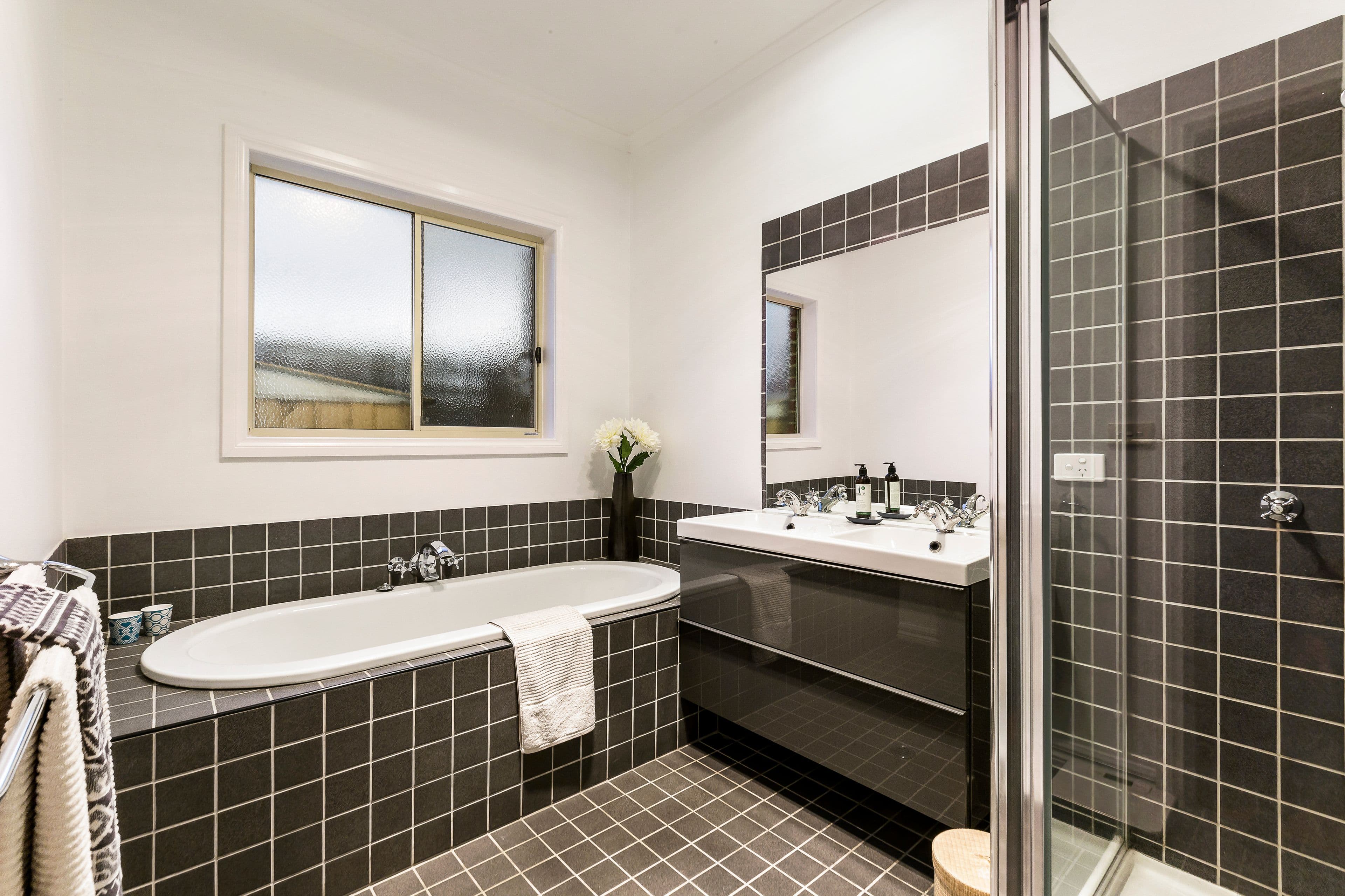 8A Camden Road, Hughesdale VIC 3166, Hughesdale - Thumbnail 8