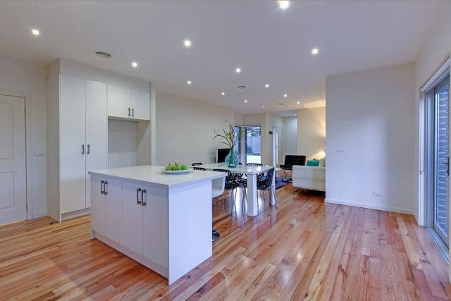 42 Tambo Avenue, RESERVOIR VIC 3073, Reservoir - Thumbnail 4