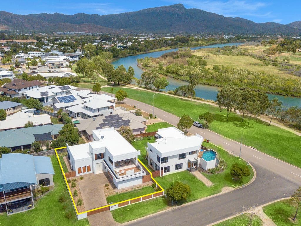 64 Lakeshore Circuit, Idalia QLD 4811, Idalia - Thumbnail 2