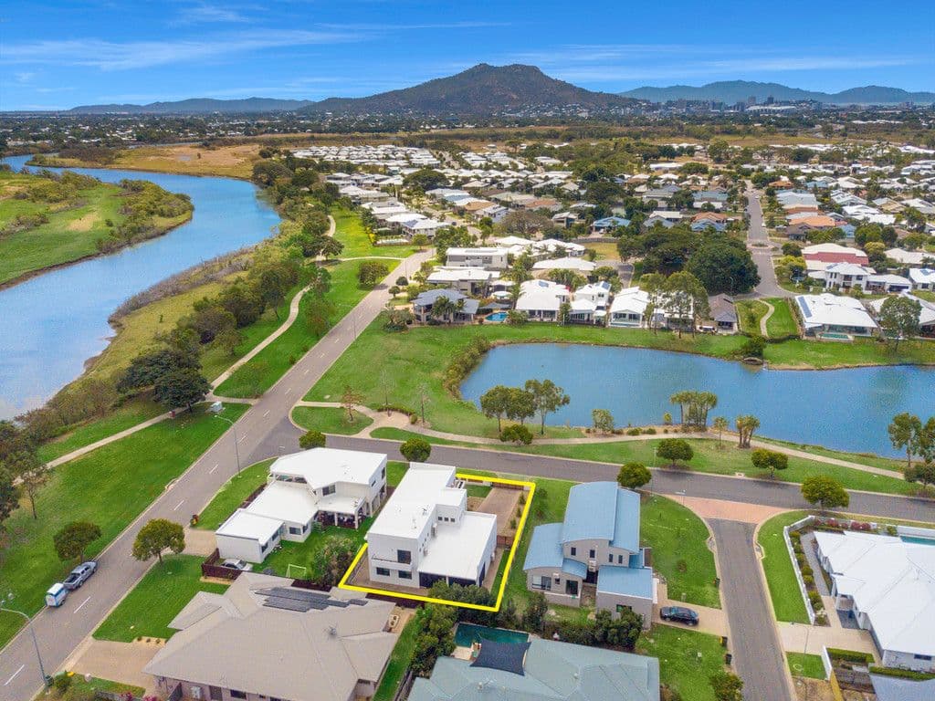 64 Lakeshore Circuit, Idalia QLD 4811, Idalia - Thumbnail 4