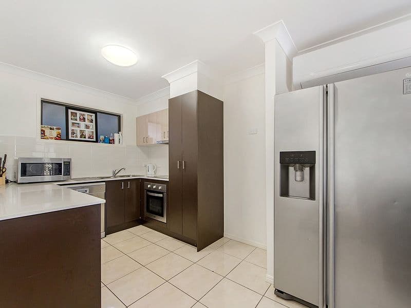 17 Damian Leeding Way, Upper Coomera QLD 4209, Upper Coomera - Thumbnail 4