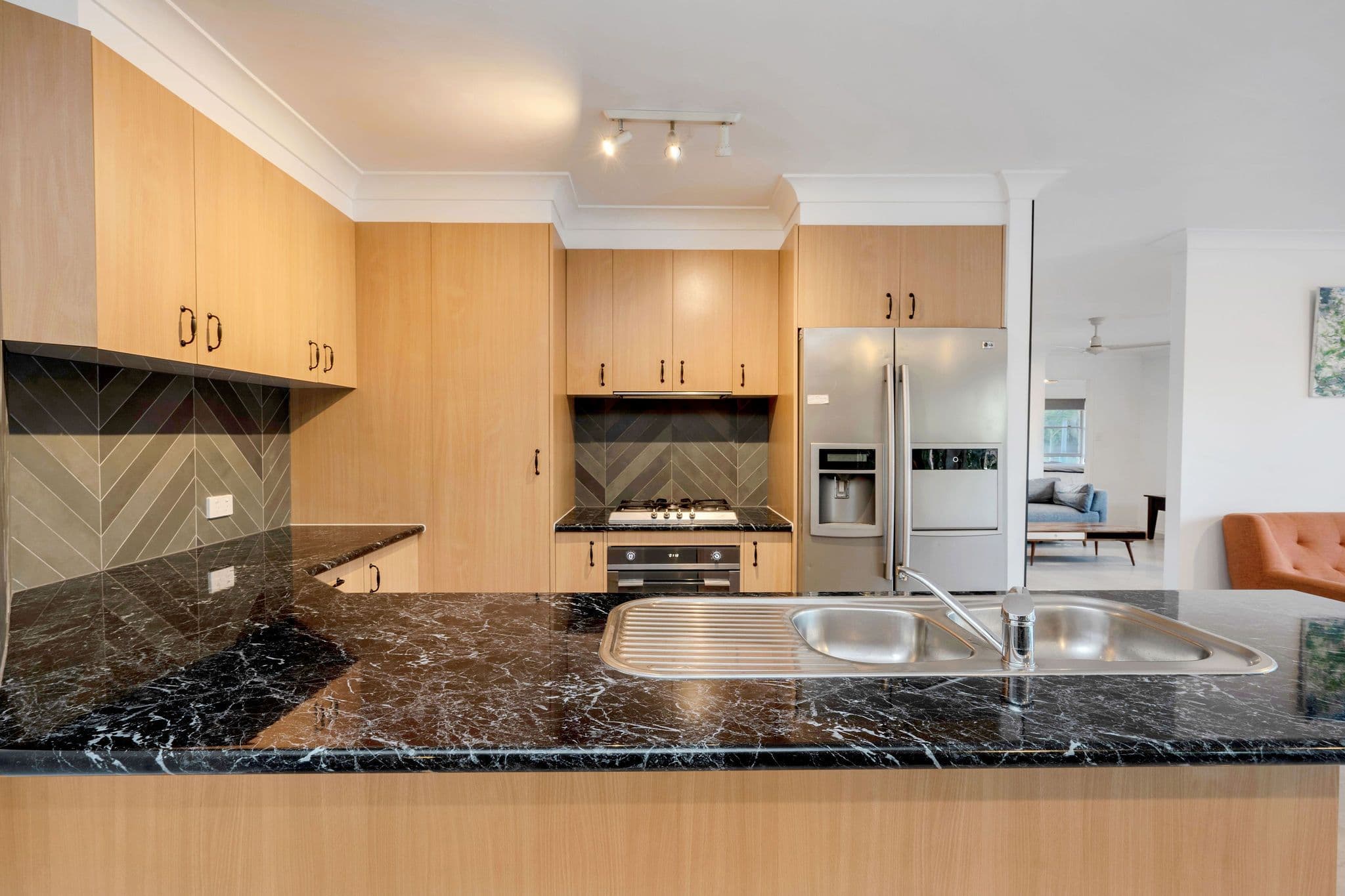 10 Prefect Close, Upper Coomera QLD 4209, Upper Coomera - Thumbnail 3