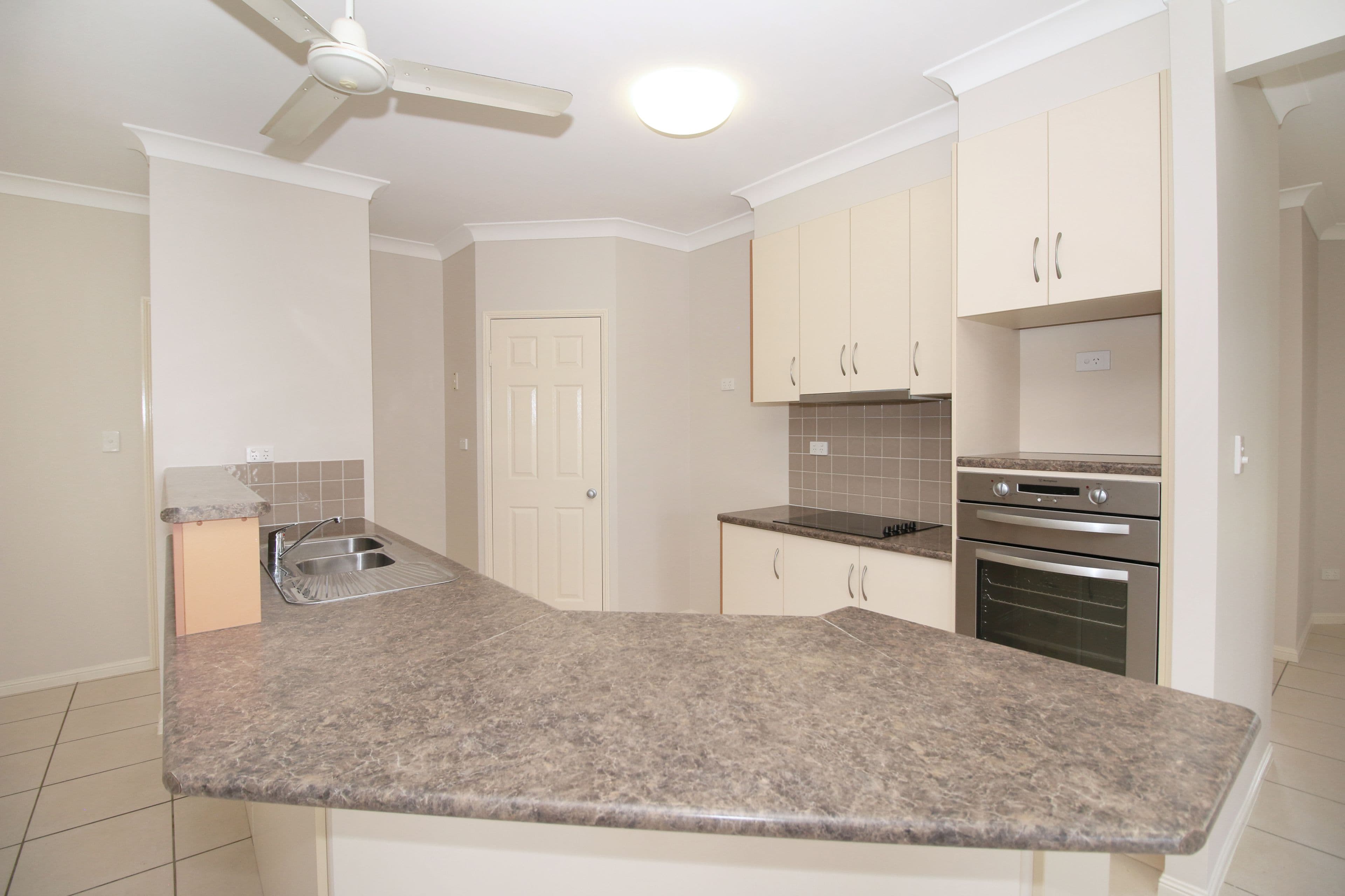 62 Elphinstone Drive, Kirwan QLD 4817, Kirwan - Thumbnail 2
