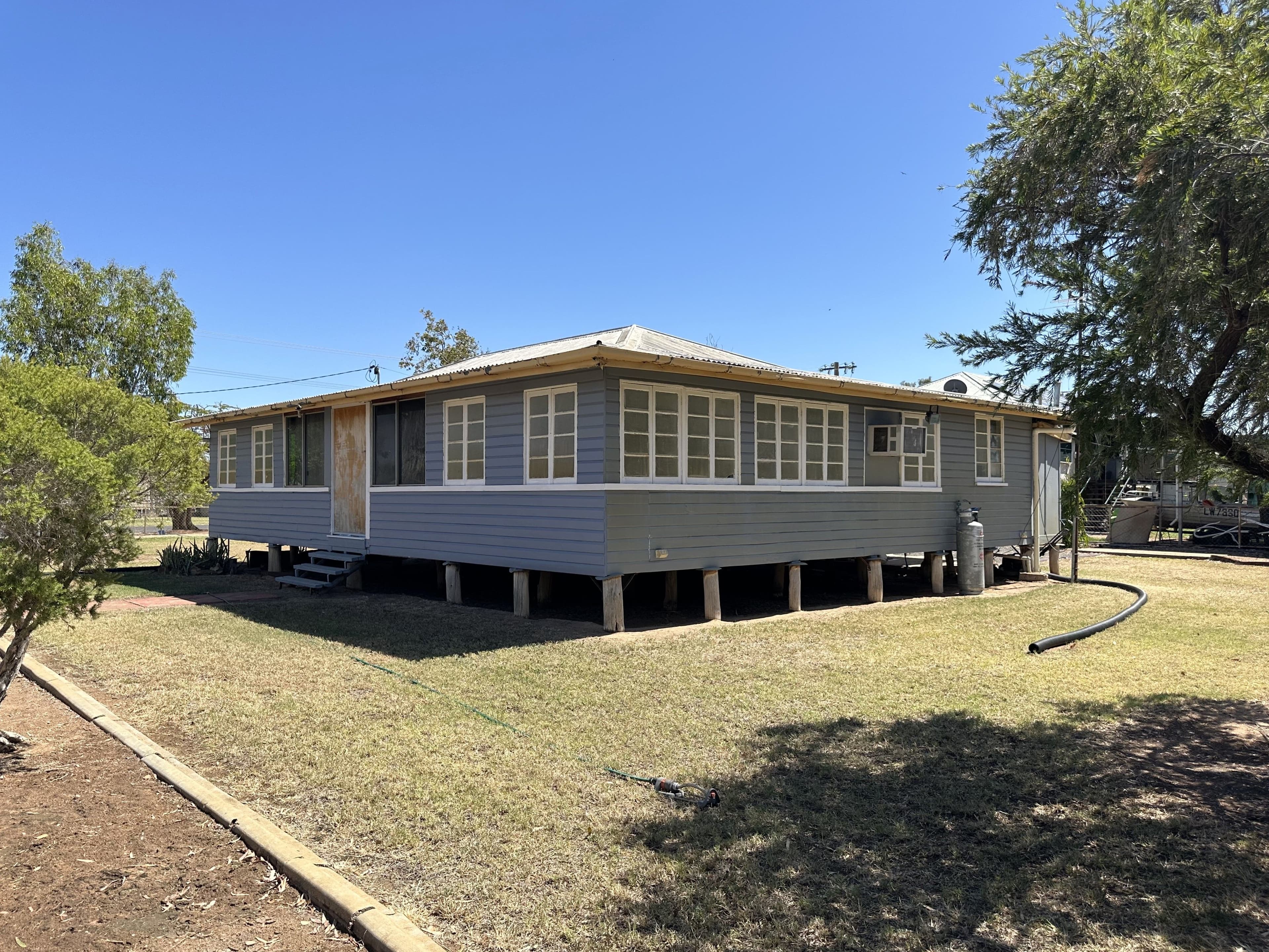 18 McWhannell Street, Aramac QLD 4726, Aramac - Image 1