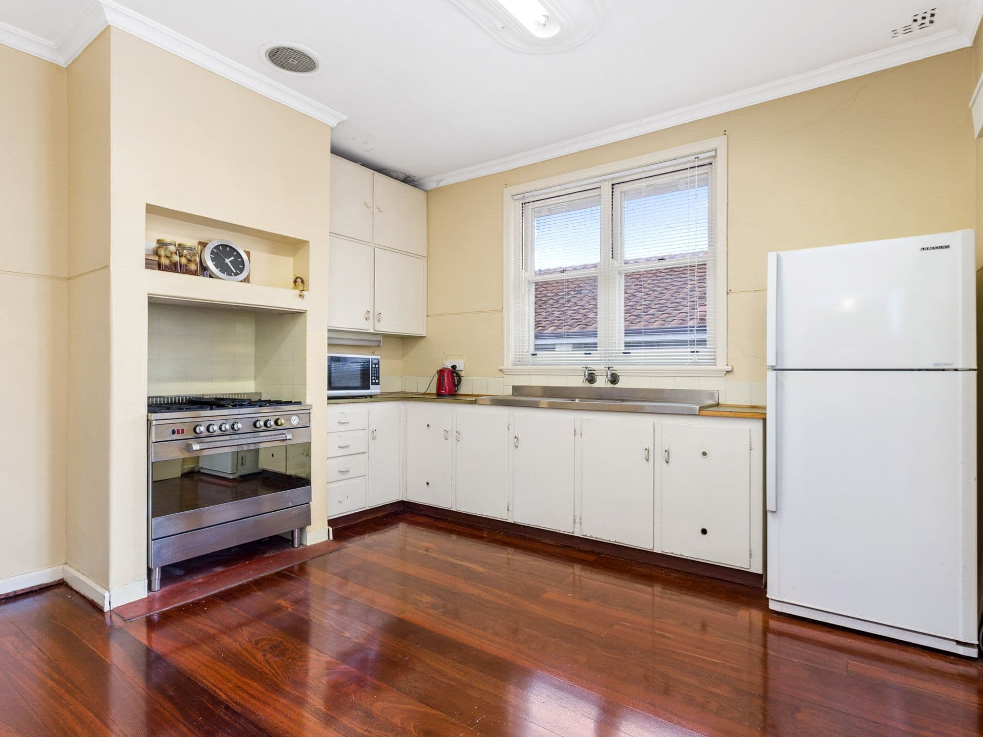46 Cale Street, Como WA 6152, Como - Thumbnail 7