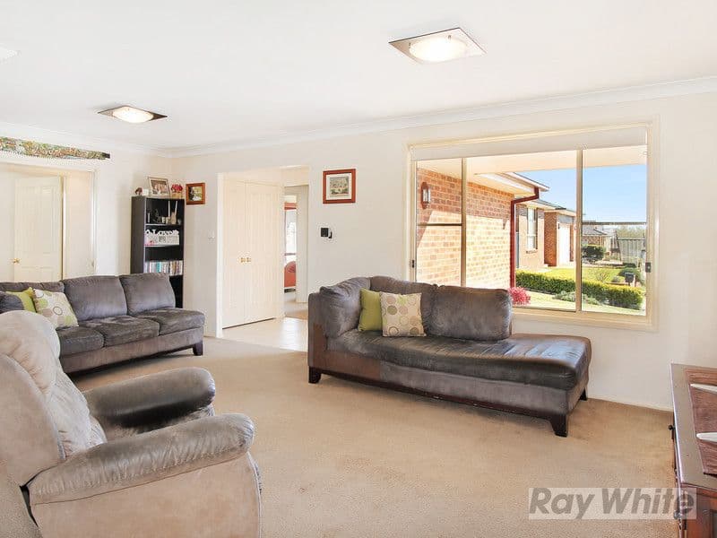 13 Warburton Drive, WESTDALE NSW 2340, Westdale - Thumbnail 2