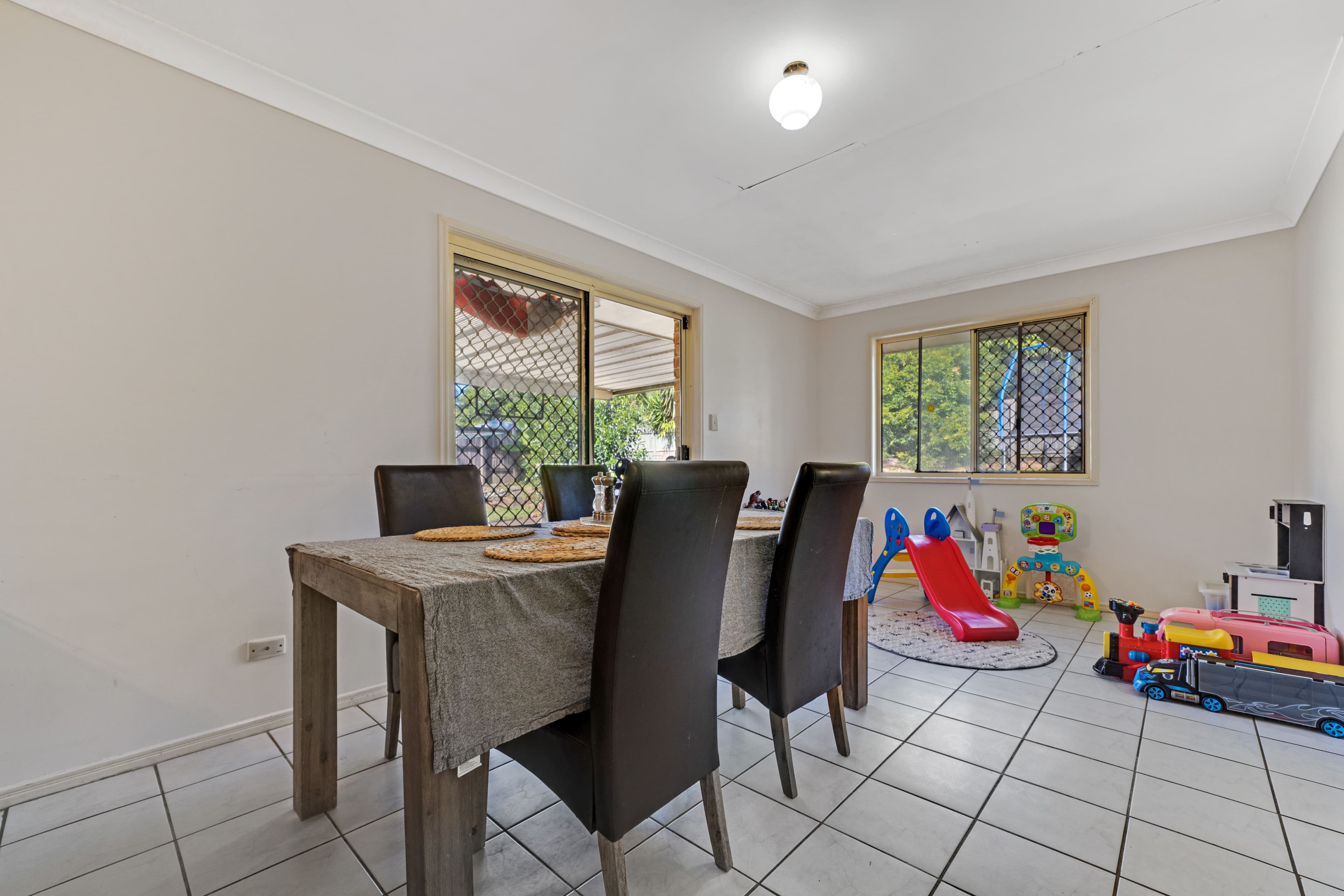 3 Packett Crescent, Loganlea QLD 4131, Loganlea - Thumbnail 6