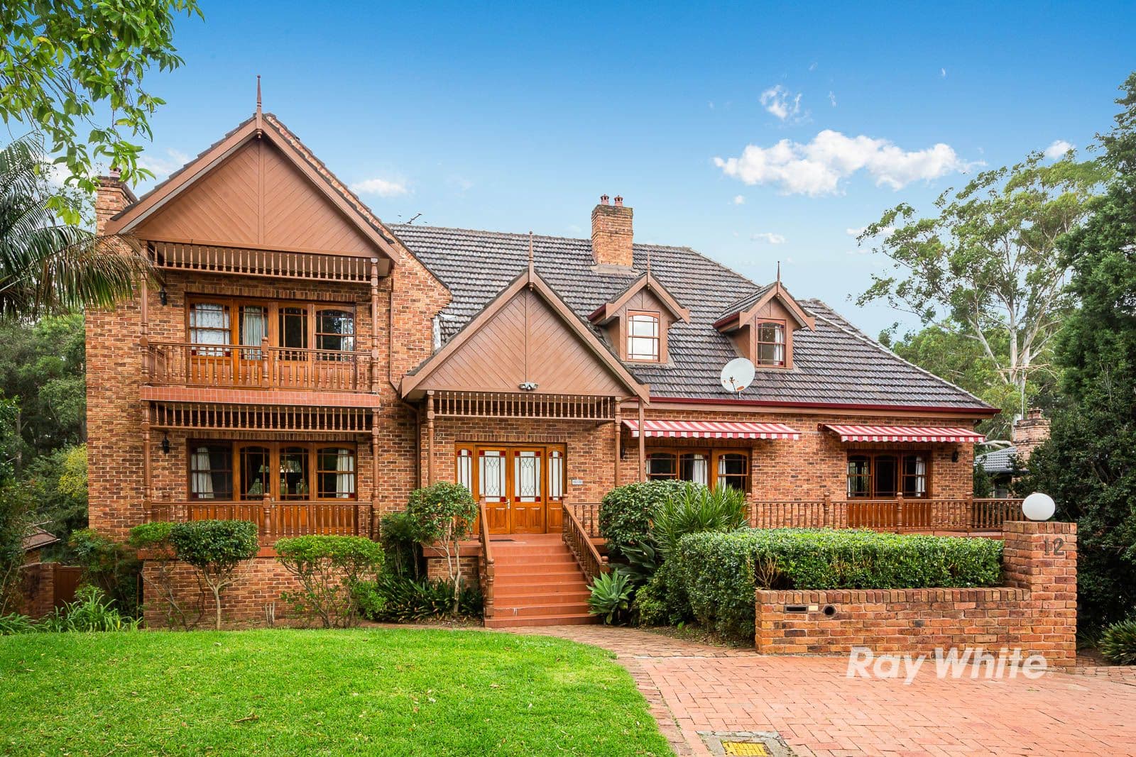 12 Ferngreen Way, Castle Hill - Image 1