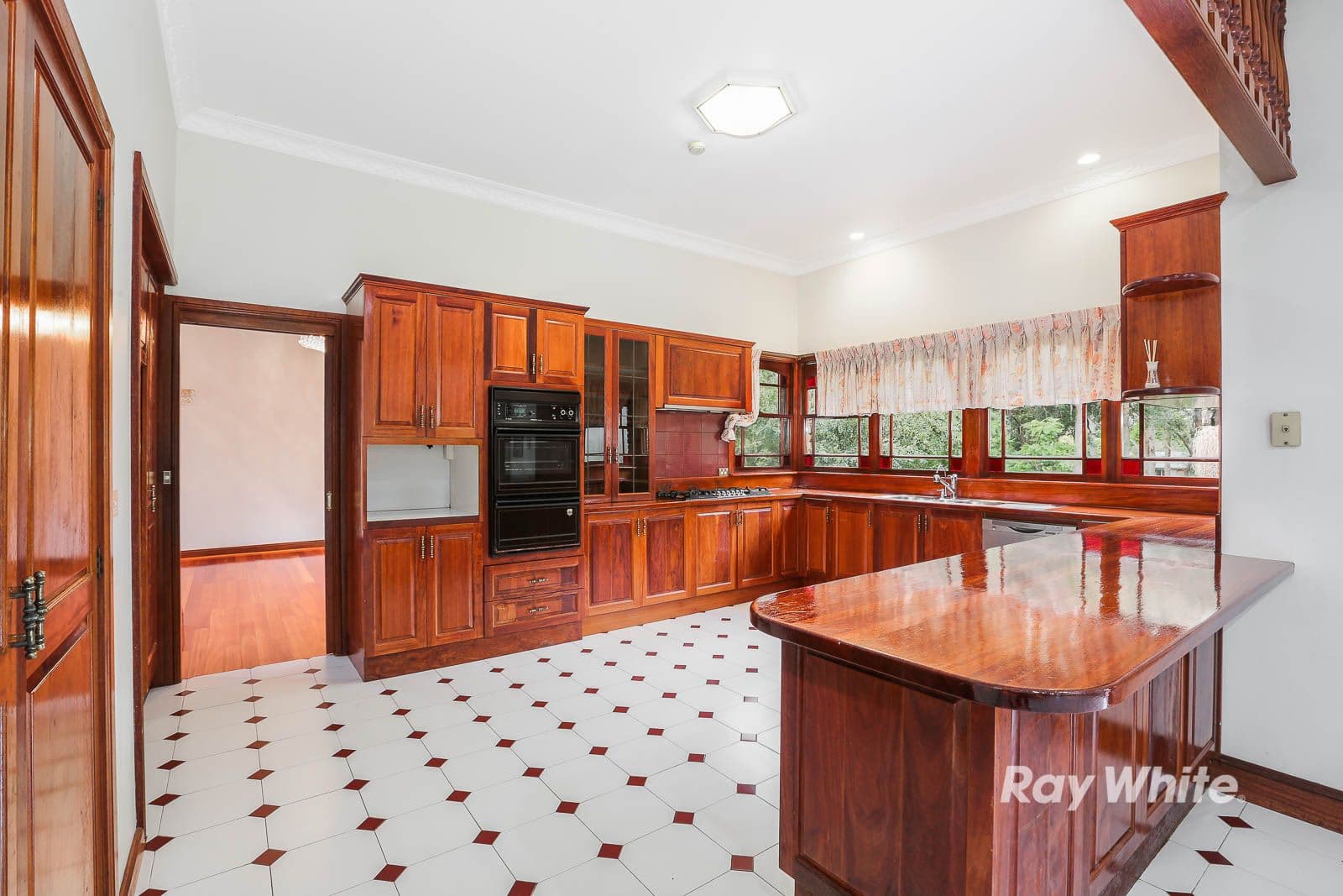 12 Ferngreen Way, Castle Hill - Thumbnail 3