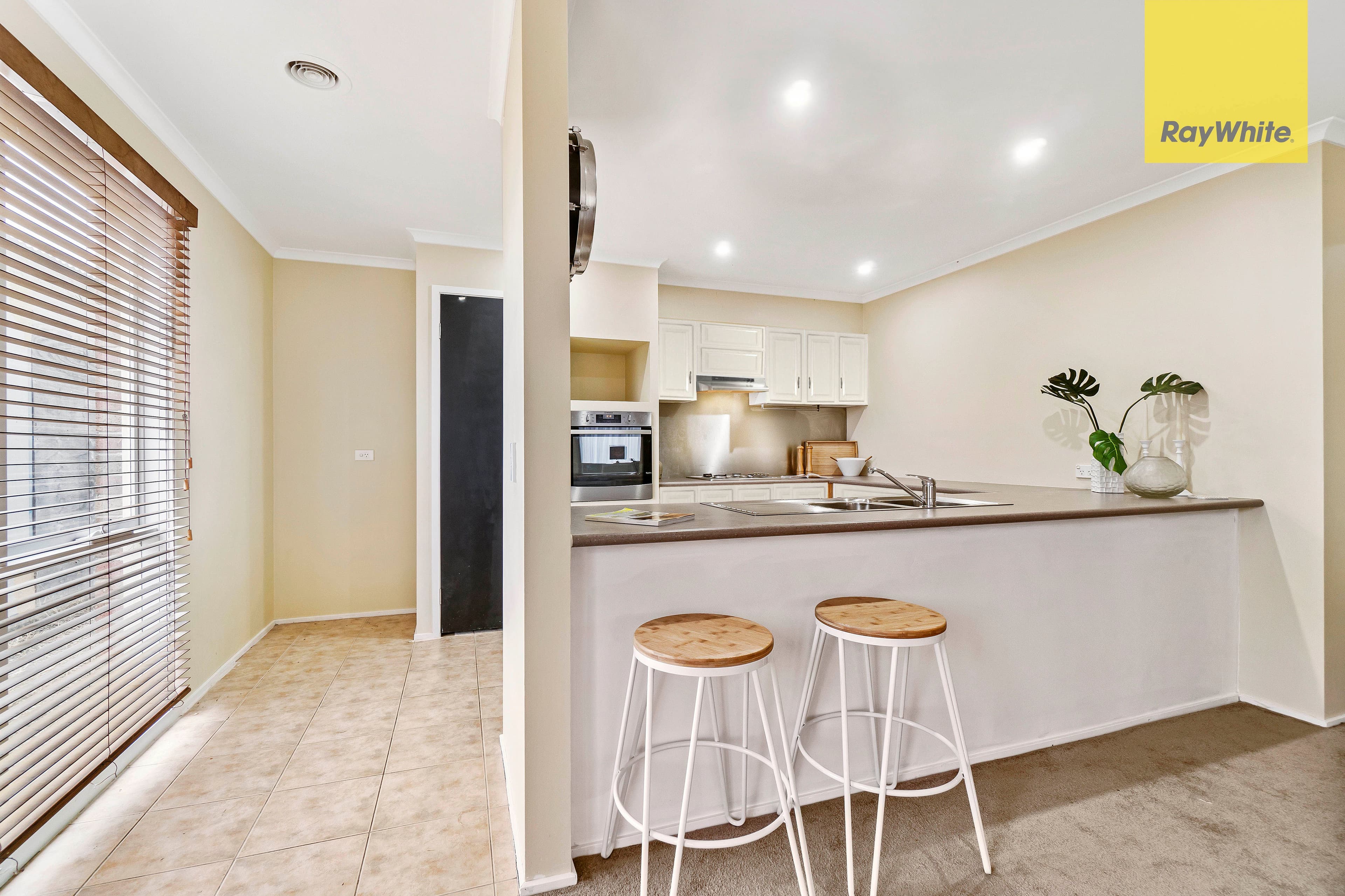 12 Trindall Place, Taylors Lakes VIC 3038, Taylors Lakes - Thumbnail 4