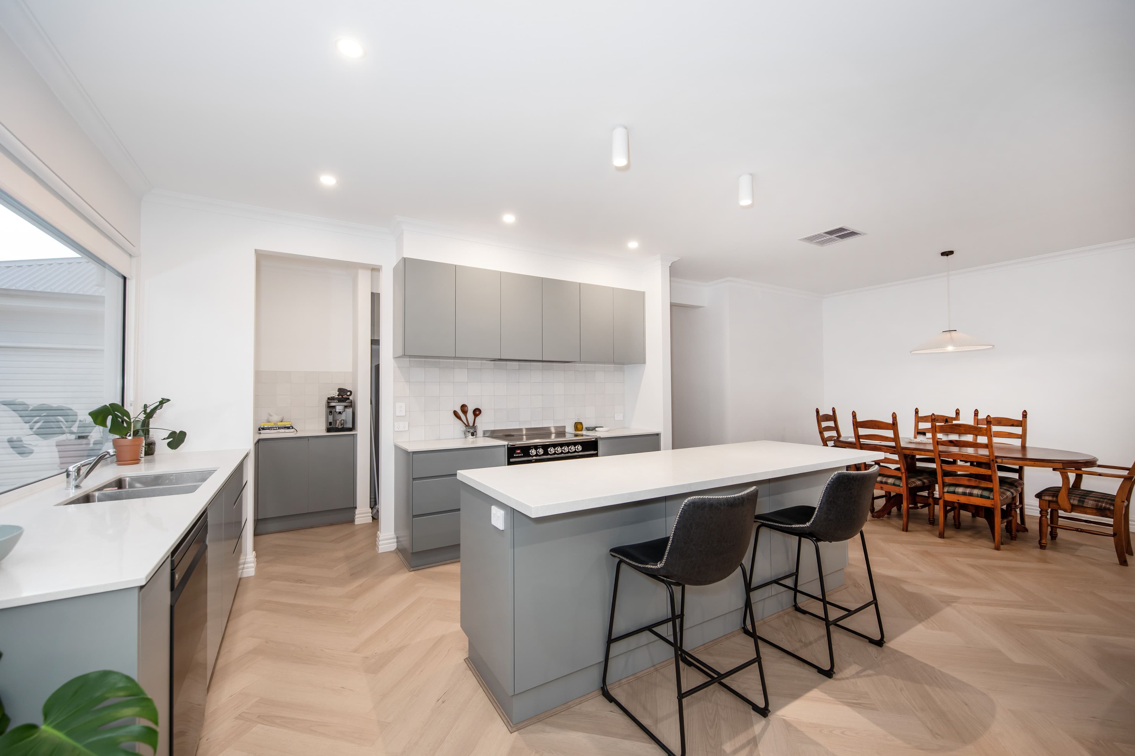 10 Yirrangan Road, Sunbury VIC 3429, Sunbury - Thumbnail 5