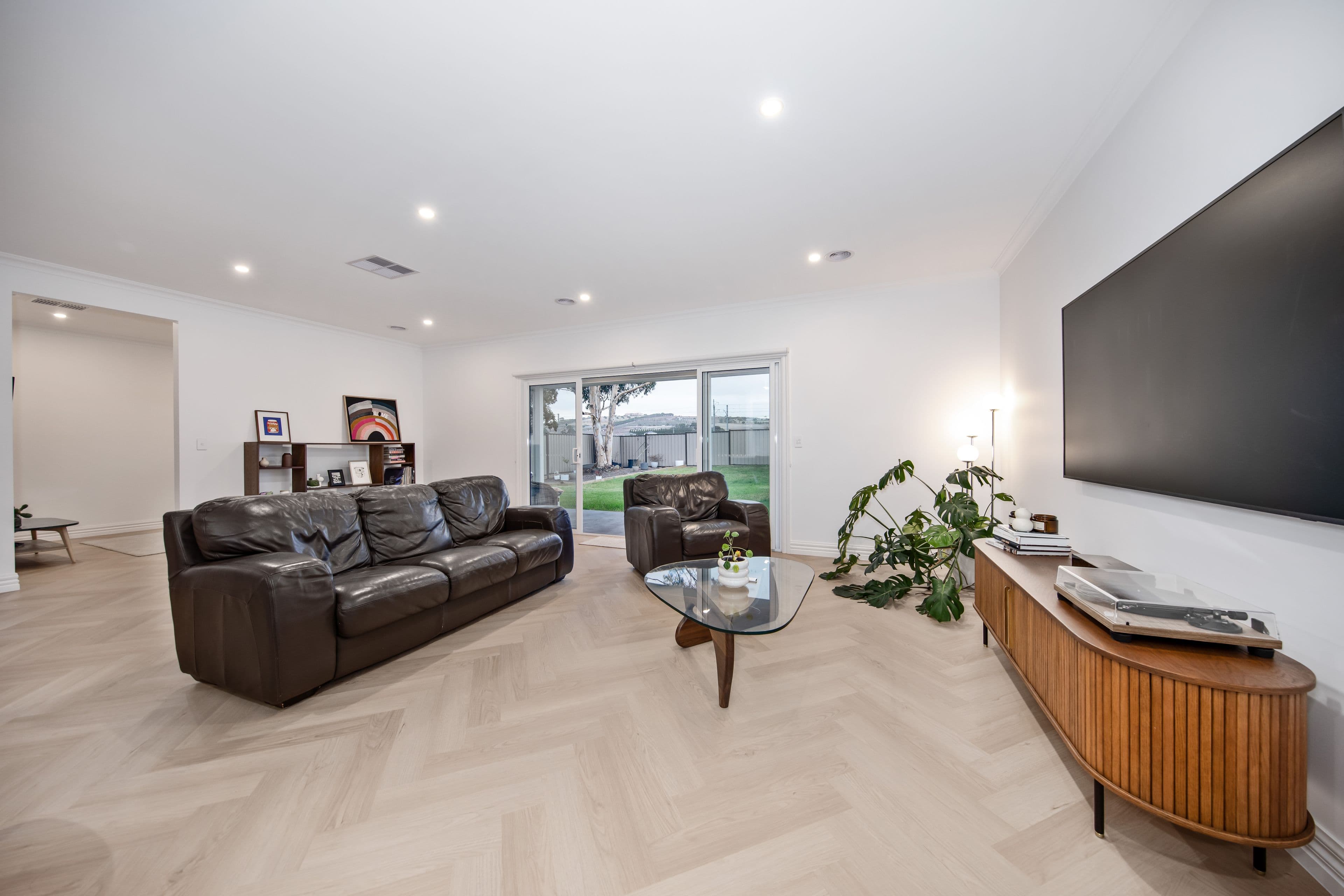 10 Yirrangan Road, Sunbury VIC 3429, Sunbury - Thumbnail 8