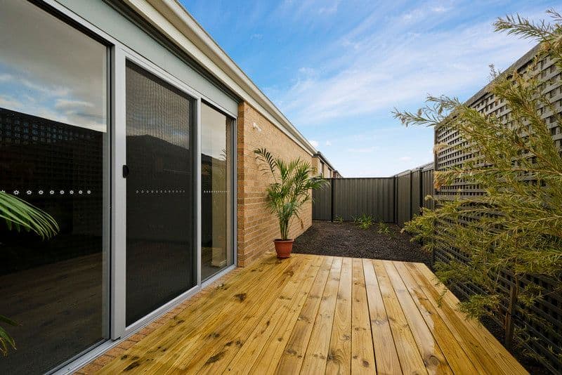 12 Hewett Drive, POINT COOK VIC 3030, Point Cook - Thumbnail 7