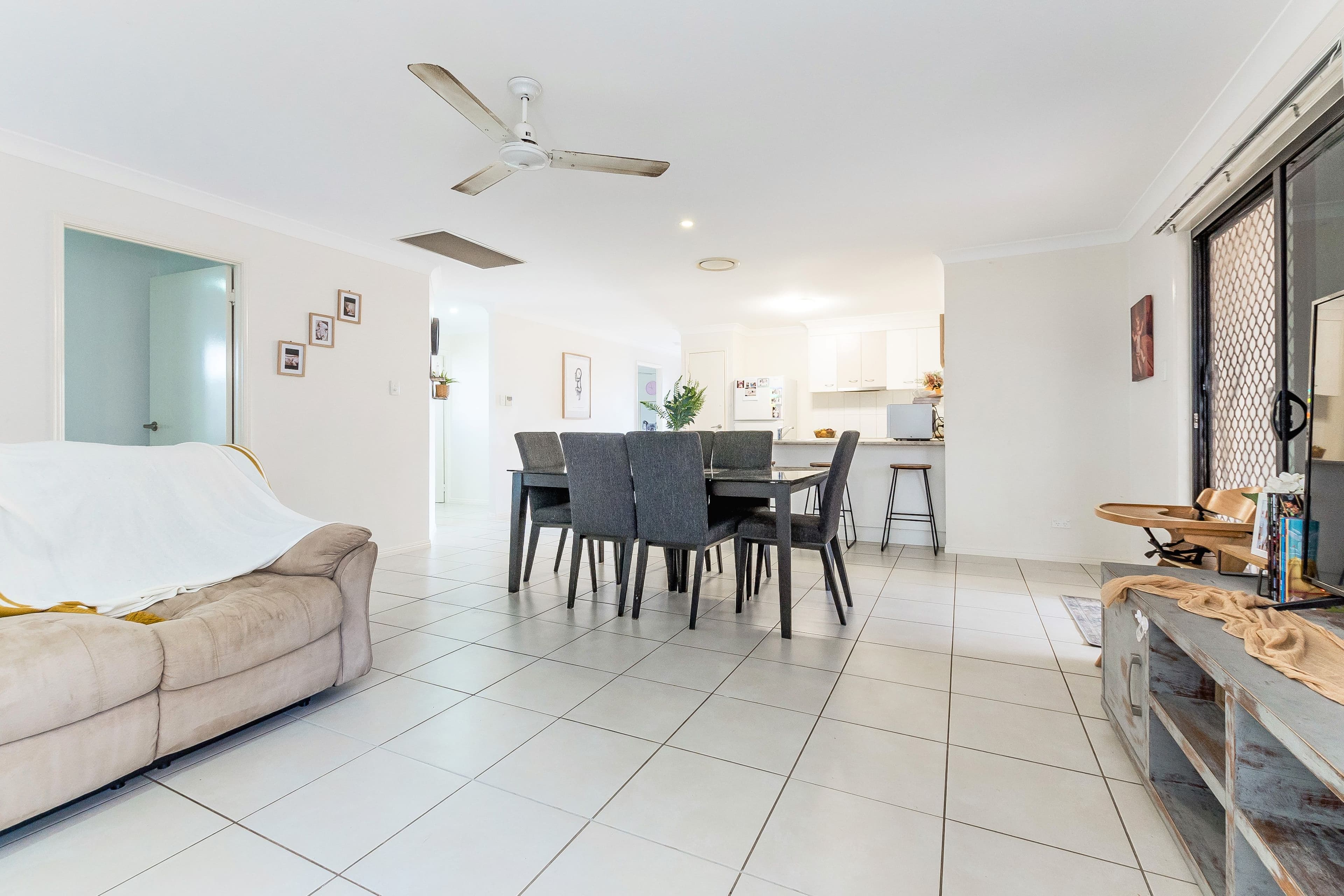 21 Deveney Drive, Kirkwood QLD 4680, Kirkwood - Thumbnail 8
