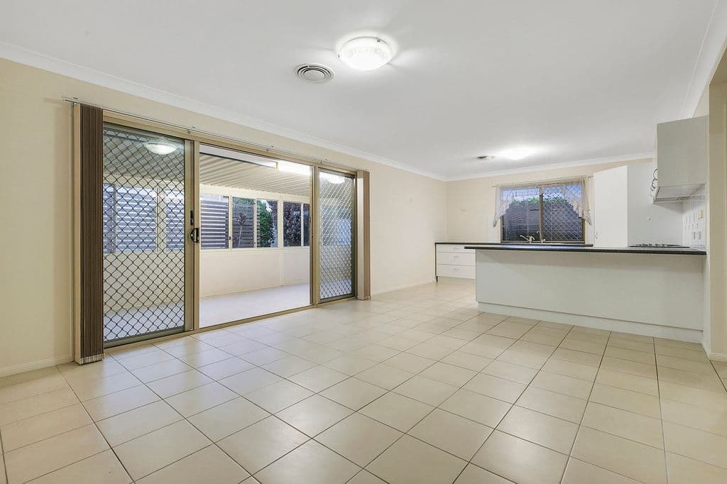 23 Carnation Street, Wynnum QLD 4178, Wynnum - Thumbnail 2