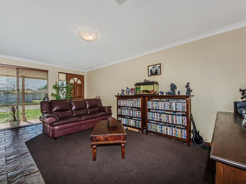 6 Cannes Place, WARNBRO WA 6169, Warnbro - Thumbnail 5