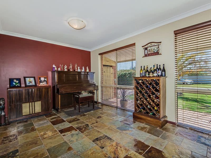 6 Cannes Place, WARNBRO WA 6169, Warnbro - Thumbnail 6