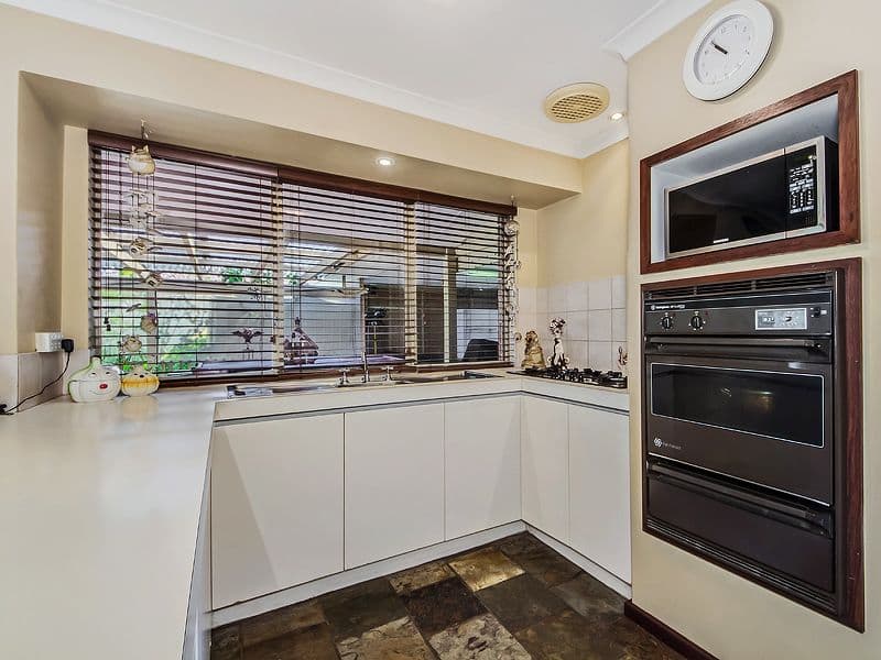 6 Cannes Place, WARNBRO WA 6169, Warnbro - Thumbnail 8