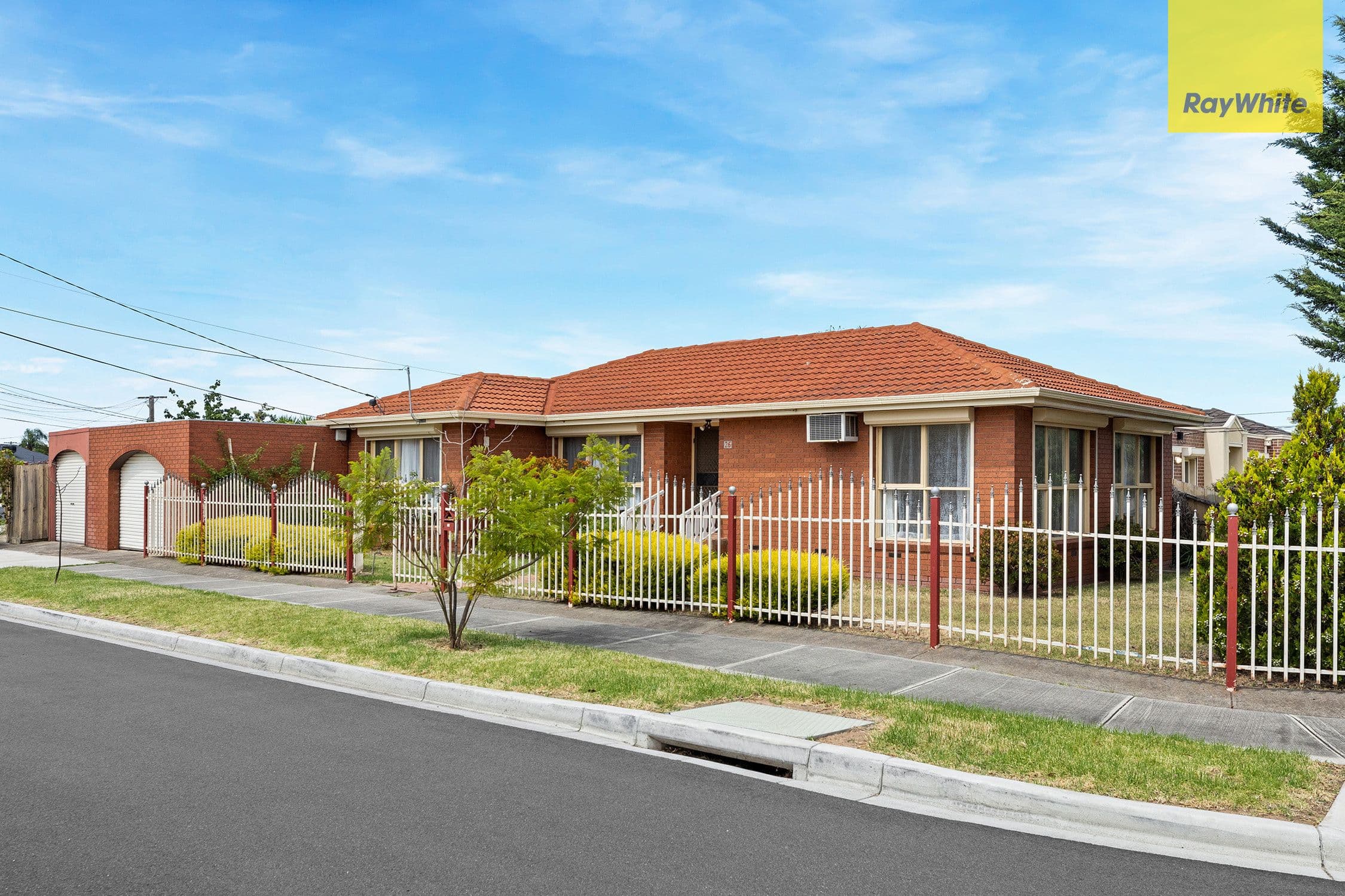 26 Corunna Avenue, St Albans VIC 3021, St Albans - Image 1