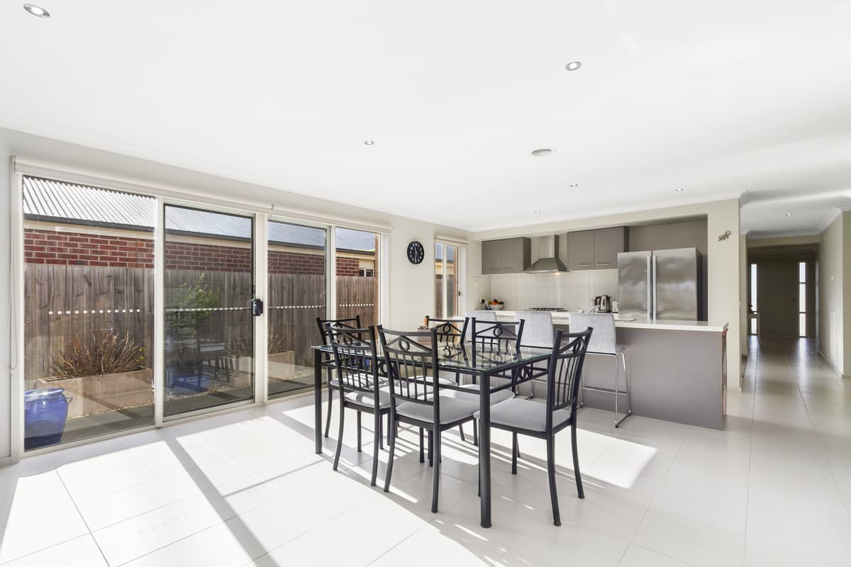 10 Roscommon Drive, Traralgon VIC 3844, Traralgon - Thumbnail 7