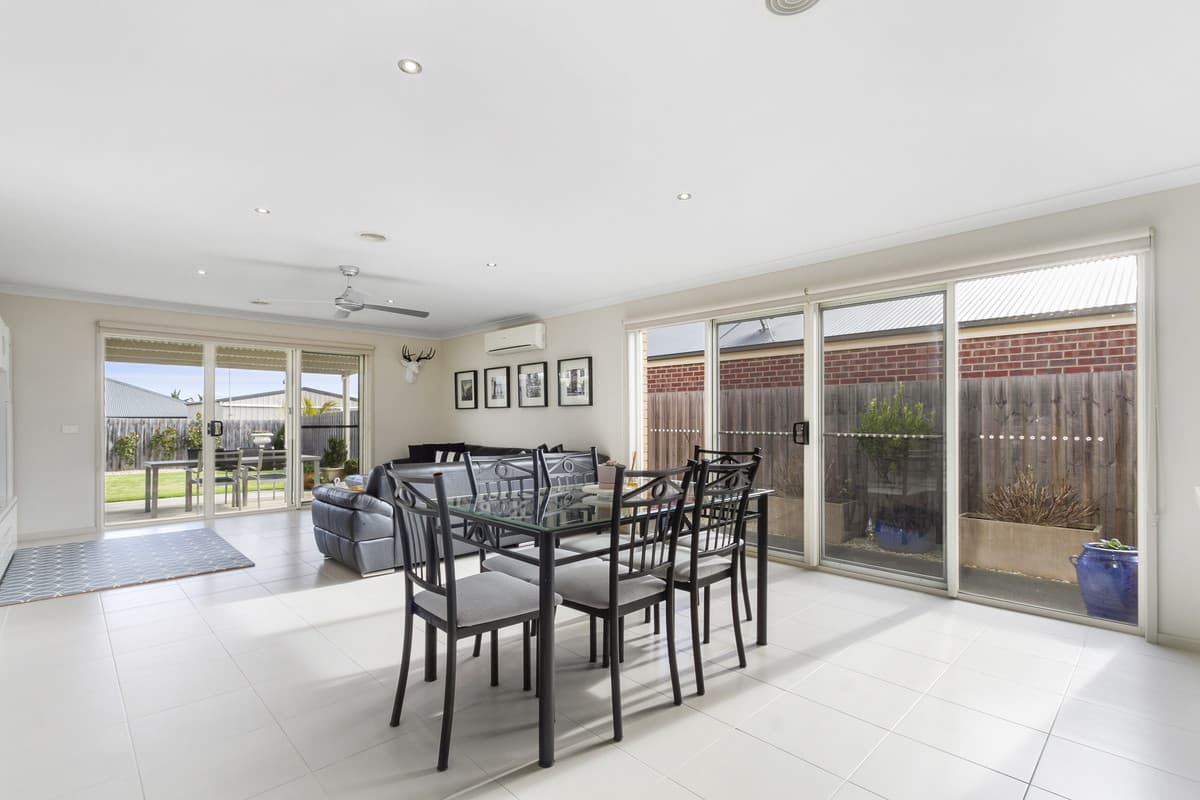 10 Roscommon Drive, Traralgon VIC 3844, Traralgon - Thumbnail 8