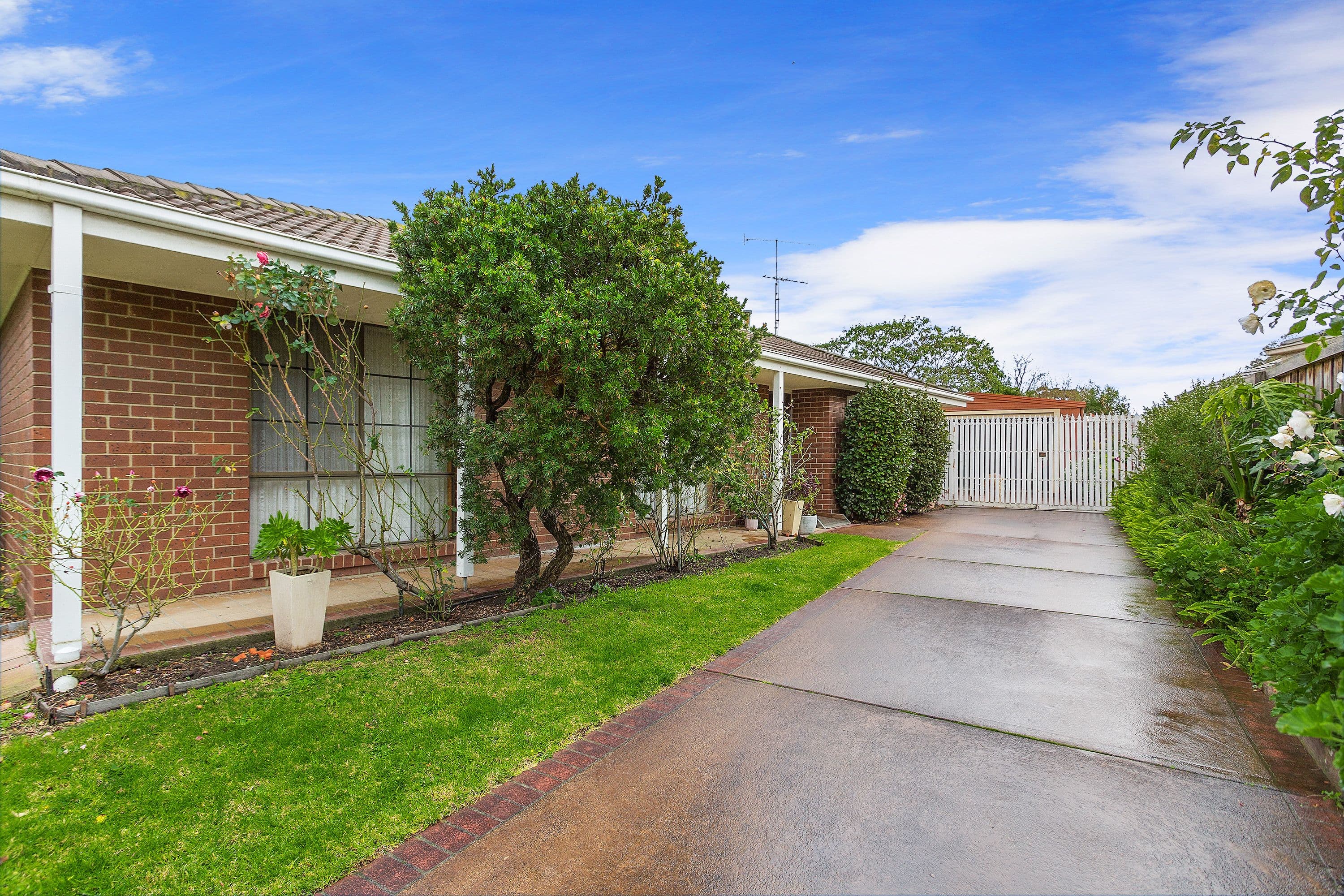9 Guest Road, Pakenham VIC 3810, Pakenham - Image 1
