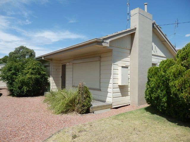 7 Pine Street, ECHUCA VIC 3564, Echuca - Thumbnail 7